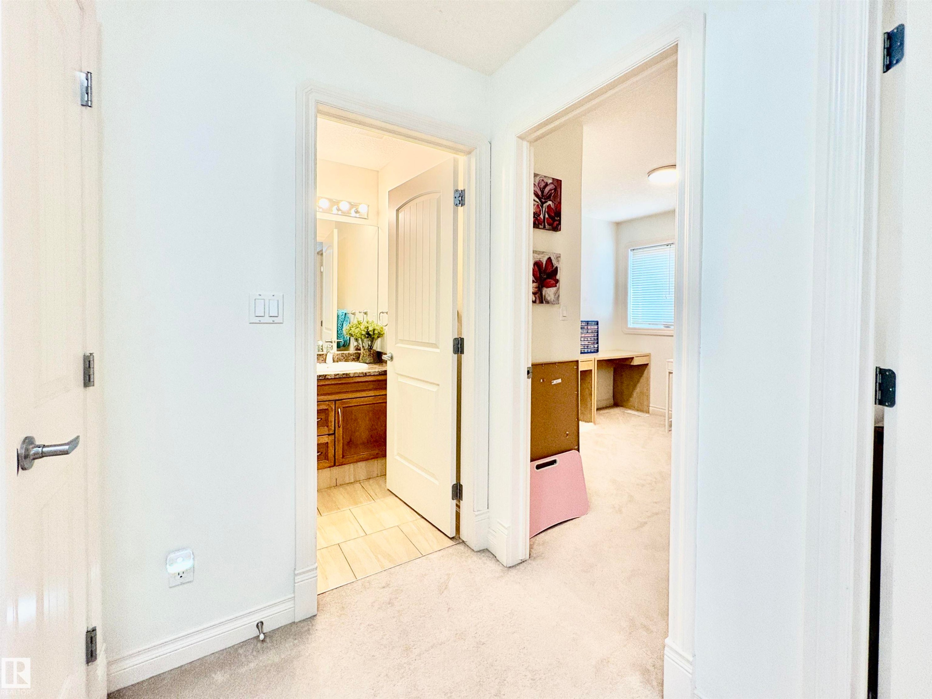 14907 109 Avenue, Edmonton, AB - Indoor Photo Showing Other Room