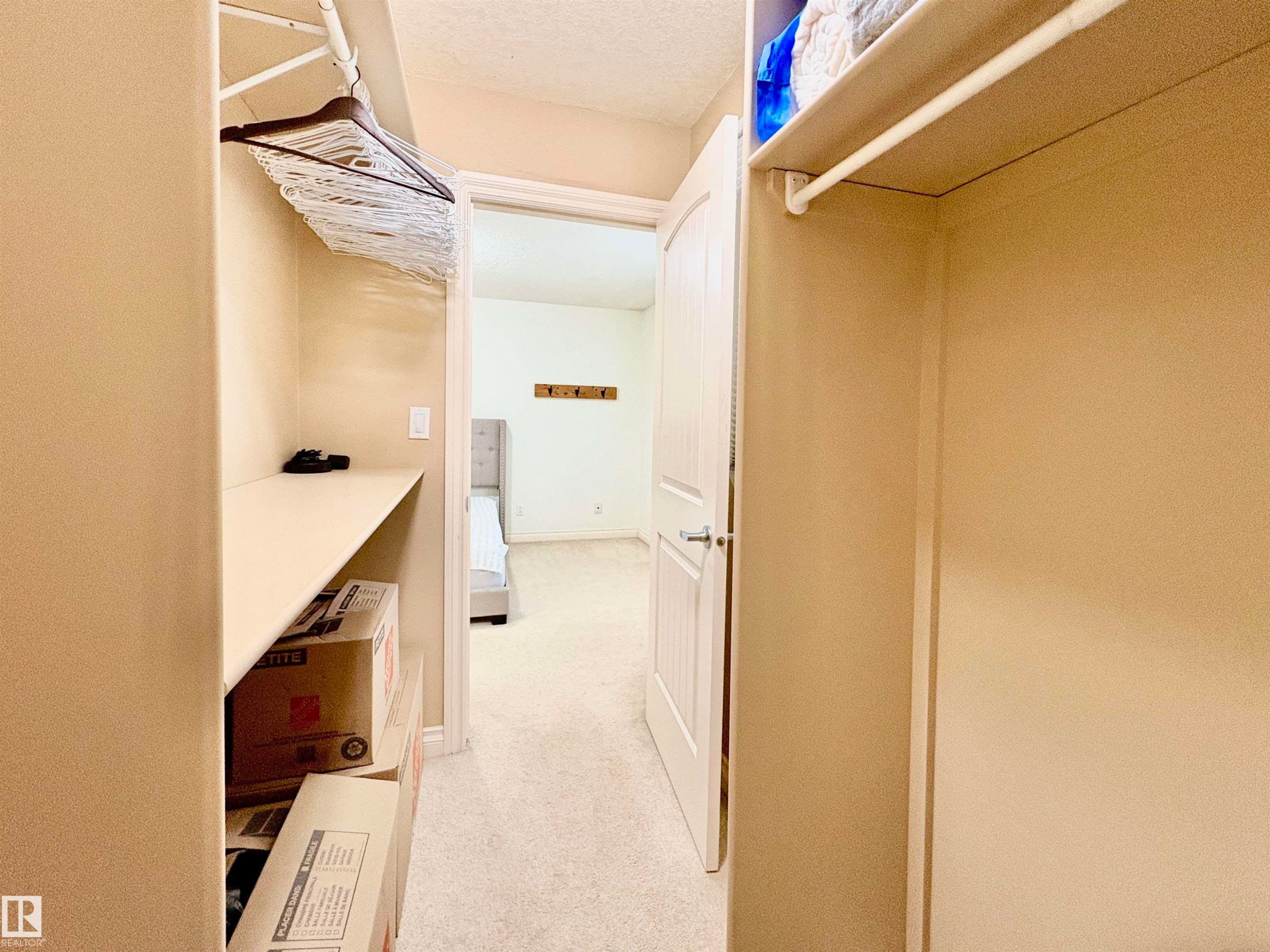 14907 109 Avenue, Edmonton, AB - Indoor