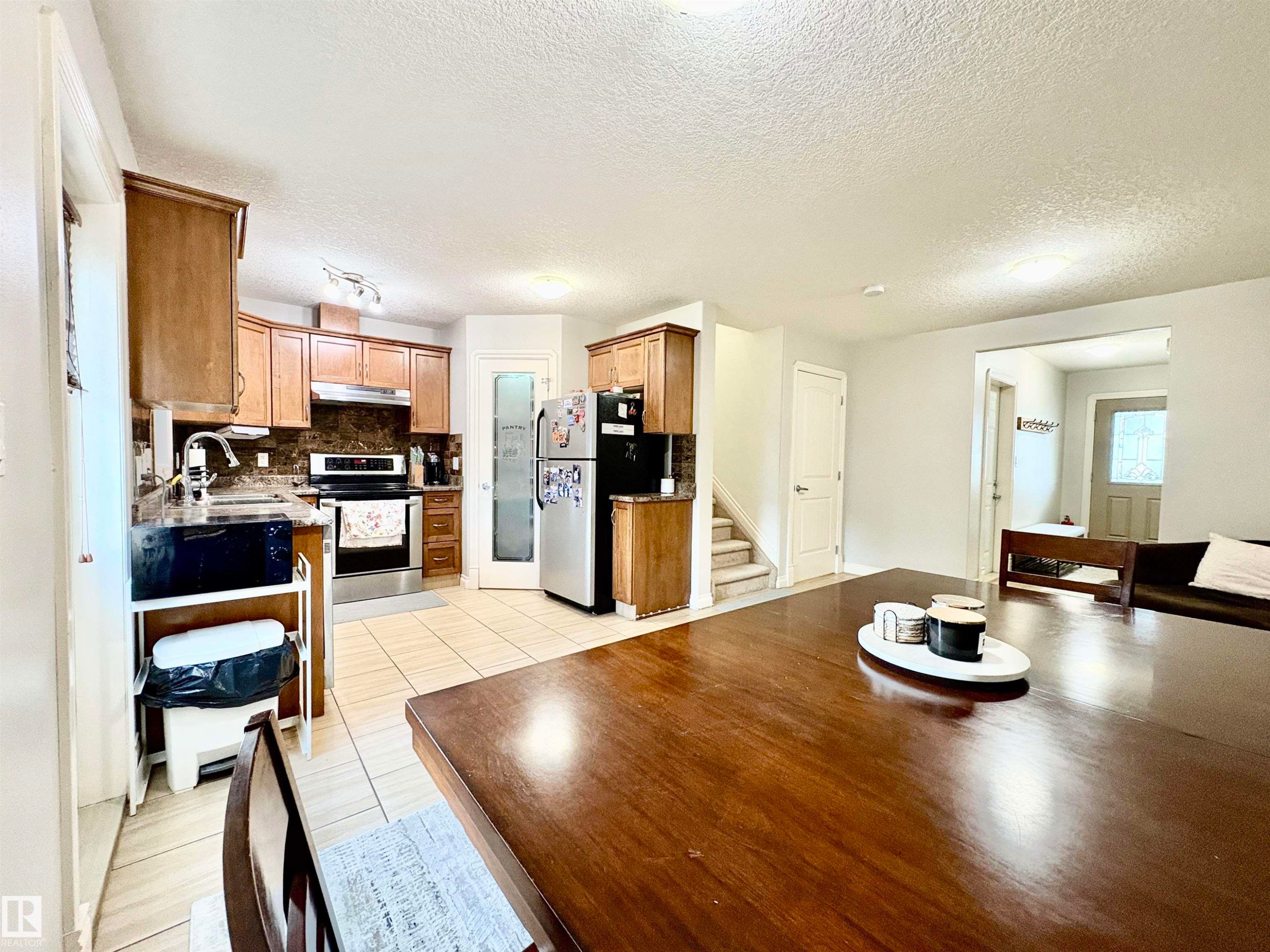14907 109 Avenue, Edmonton, AB - Indoor