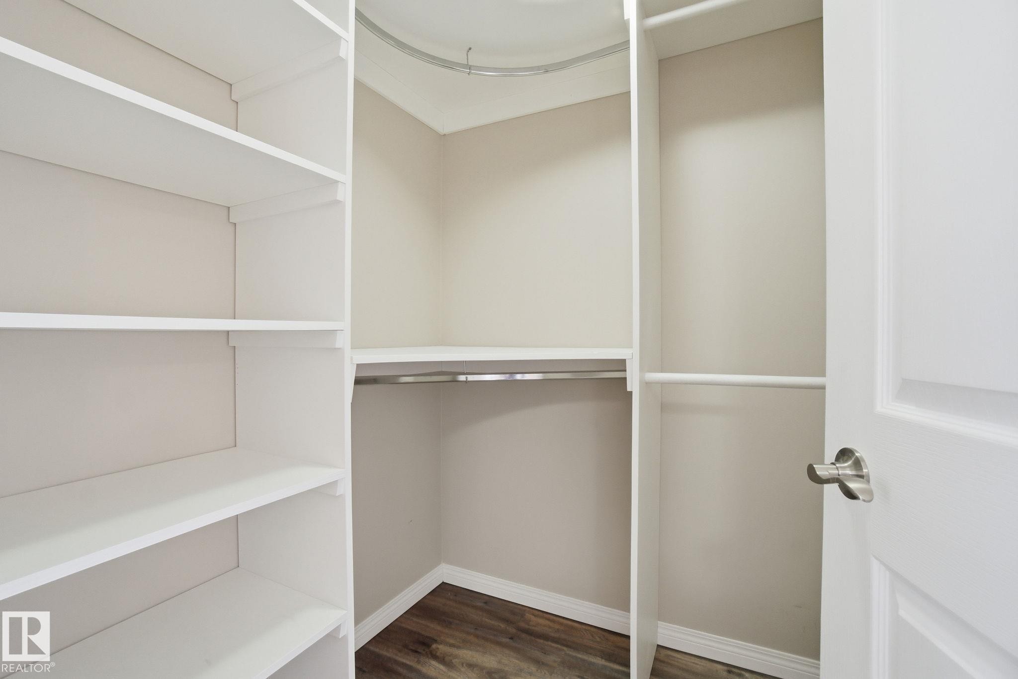 320 7801 Golf Course Road, Stony Plain, AB - Indoor With Storage