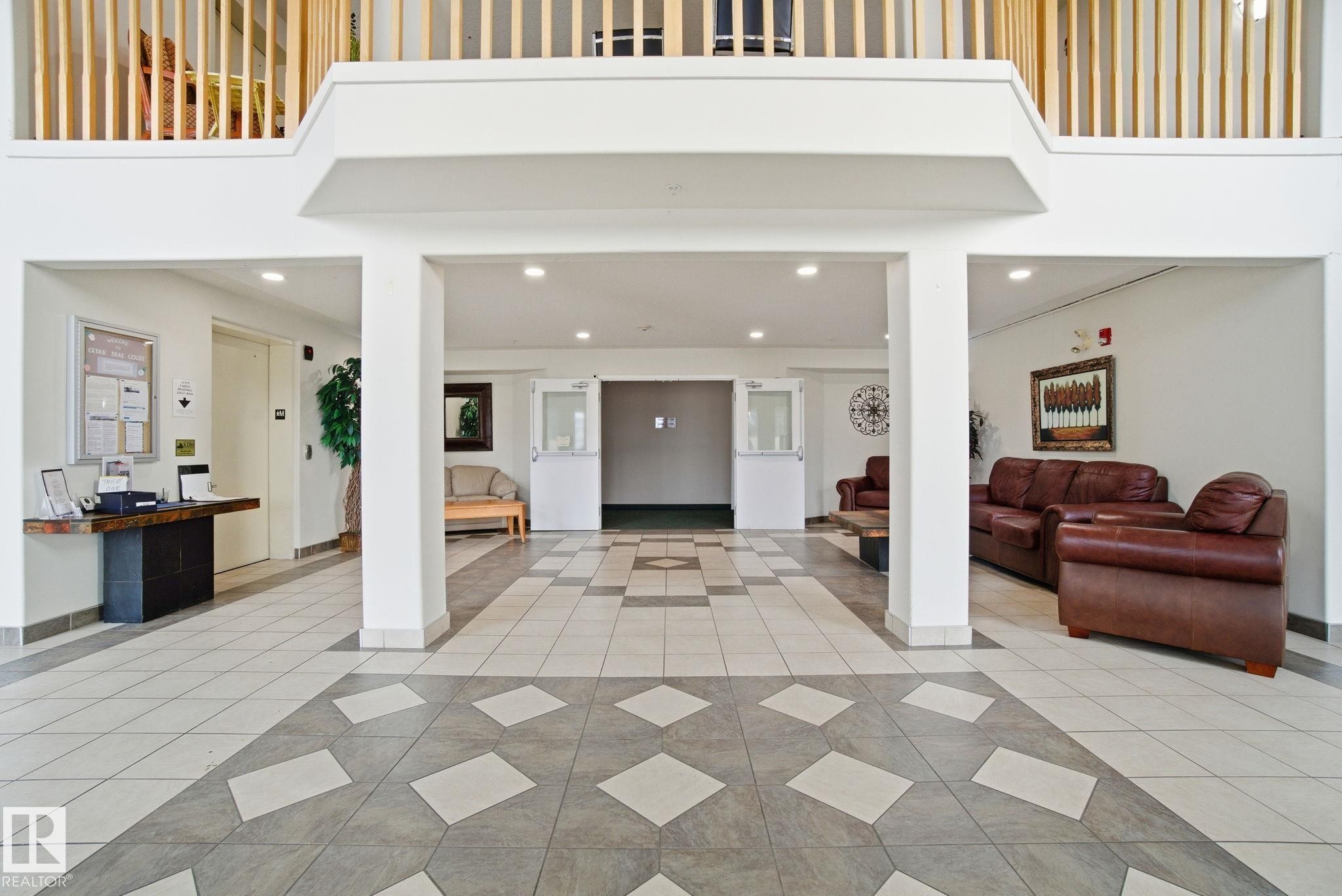 320 7801 Golf Course Road, Stony Plain, AB - Indoor Photo Showing Other Room