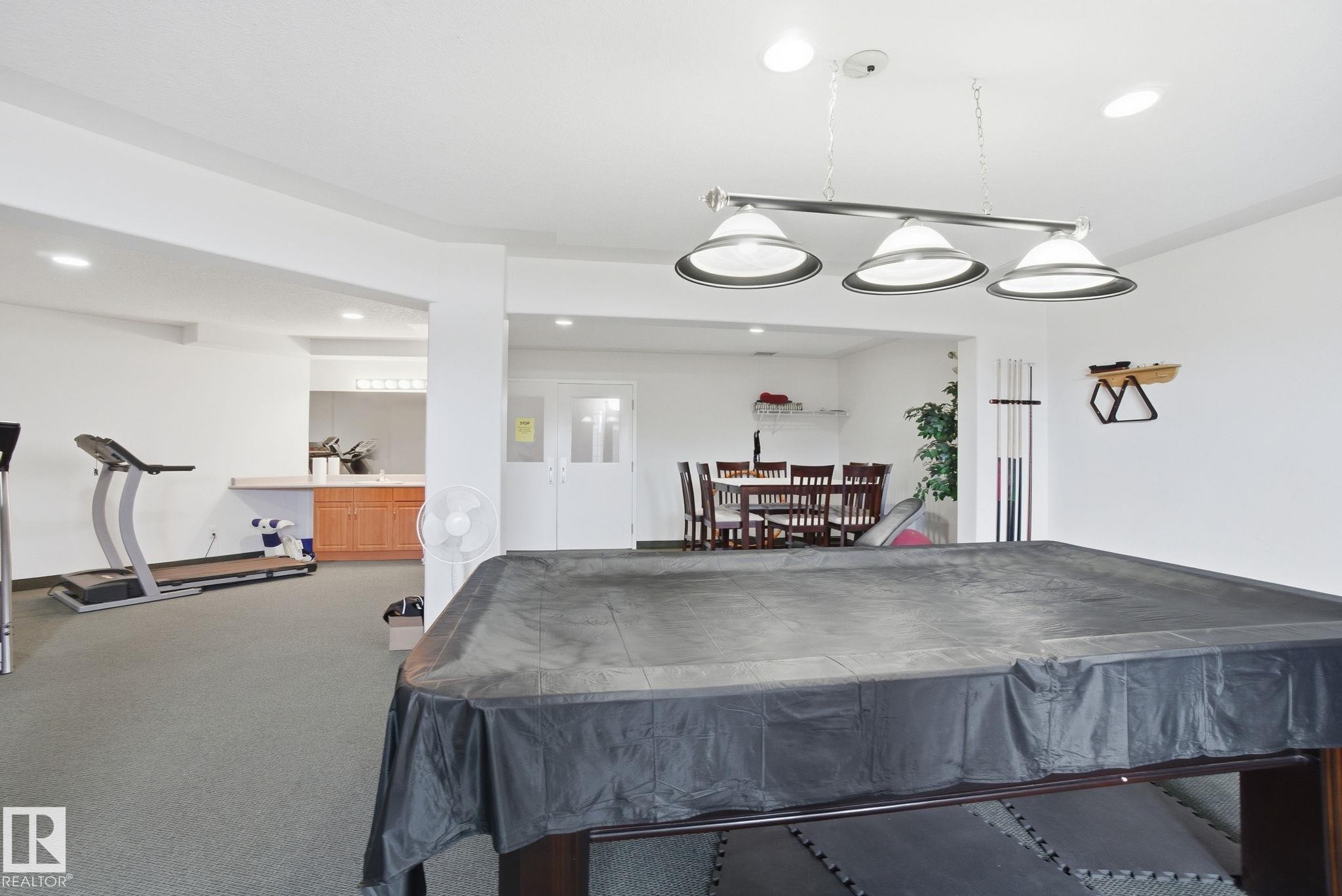 320 7801 Golf Course Road, Stony Plain, AB - Indoor Photo Showing Other Room