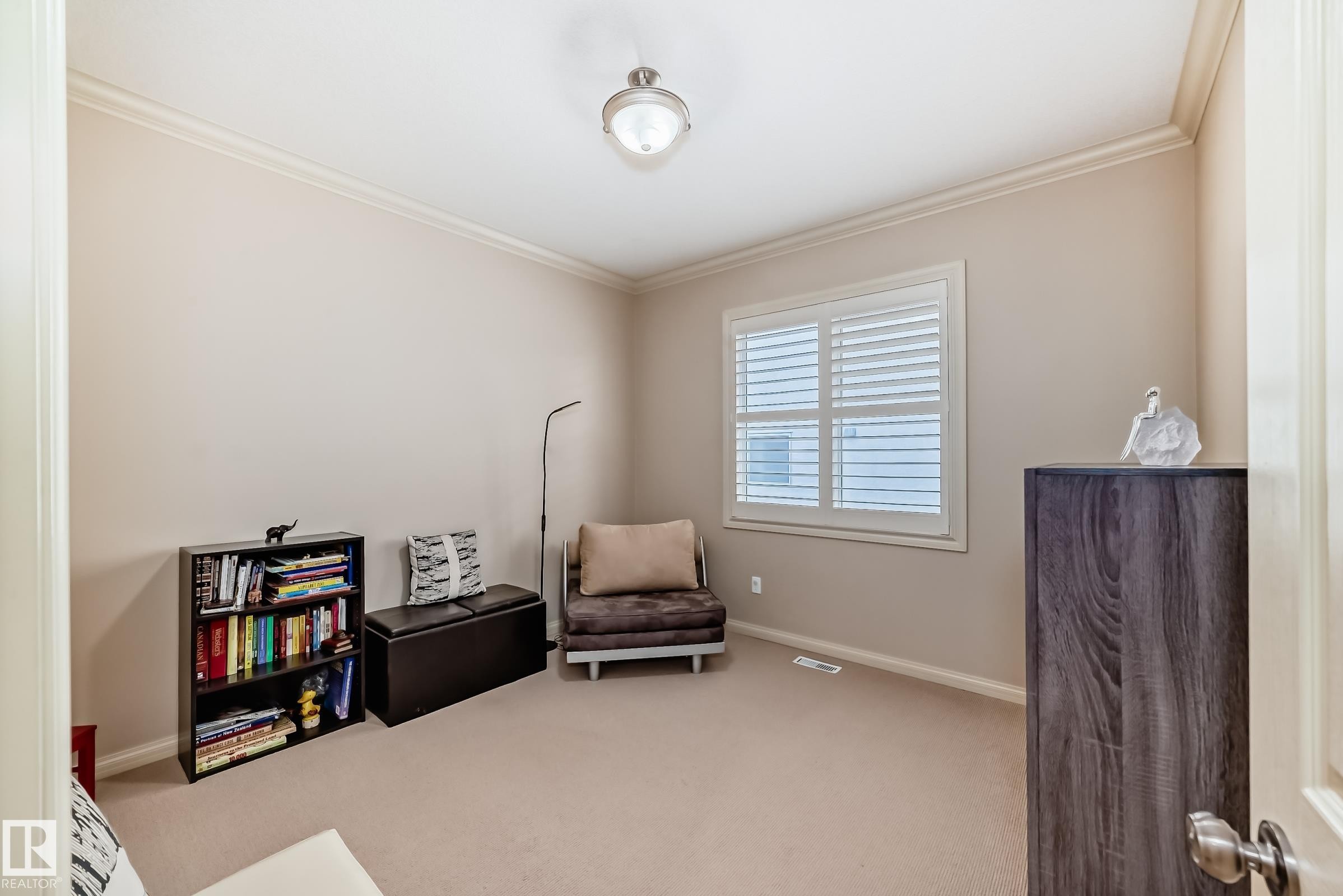 241 Darlington Crescent, Edmonton, AB - Indoor