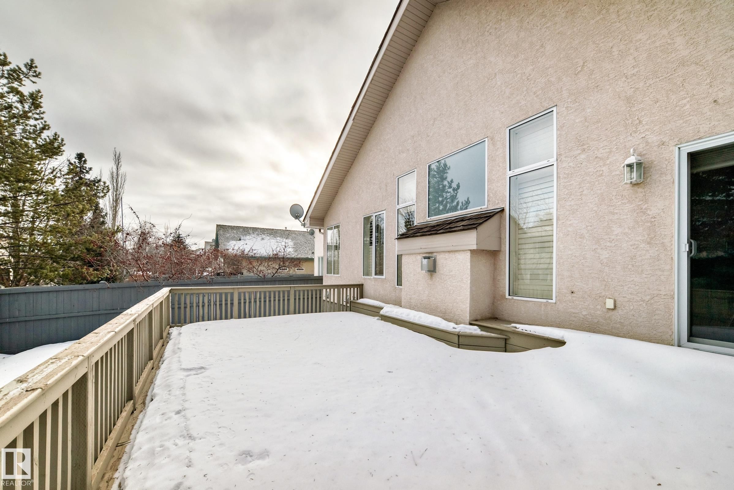 241 Darlington Crescent, Edmonton, AB - Outdoor With Exterior