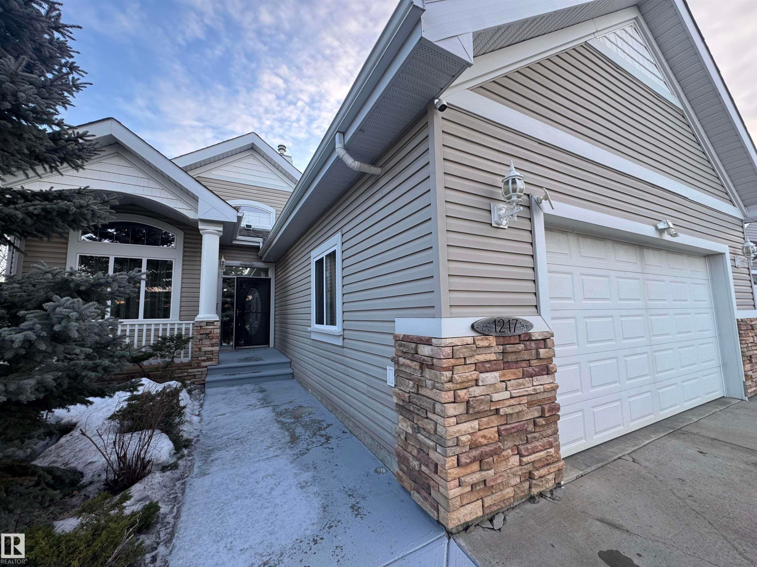 1217 Summerside Drive, Edmonton, AB - Outdoor