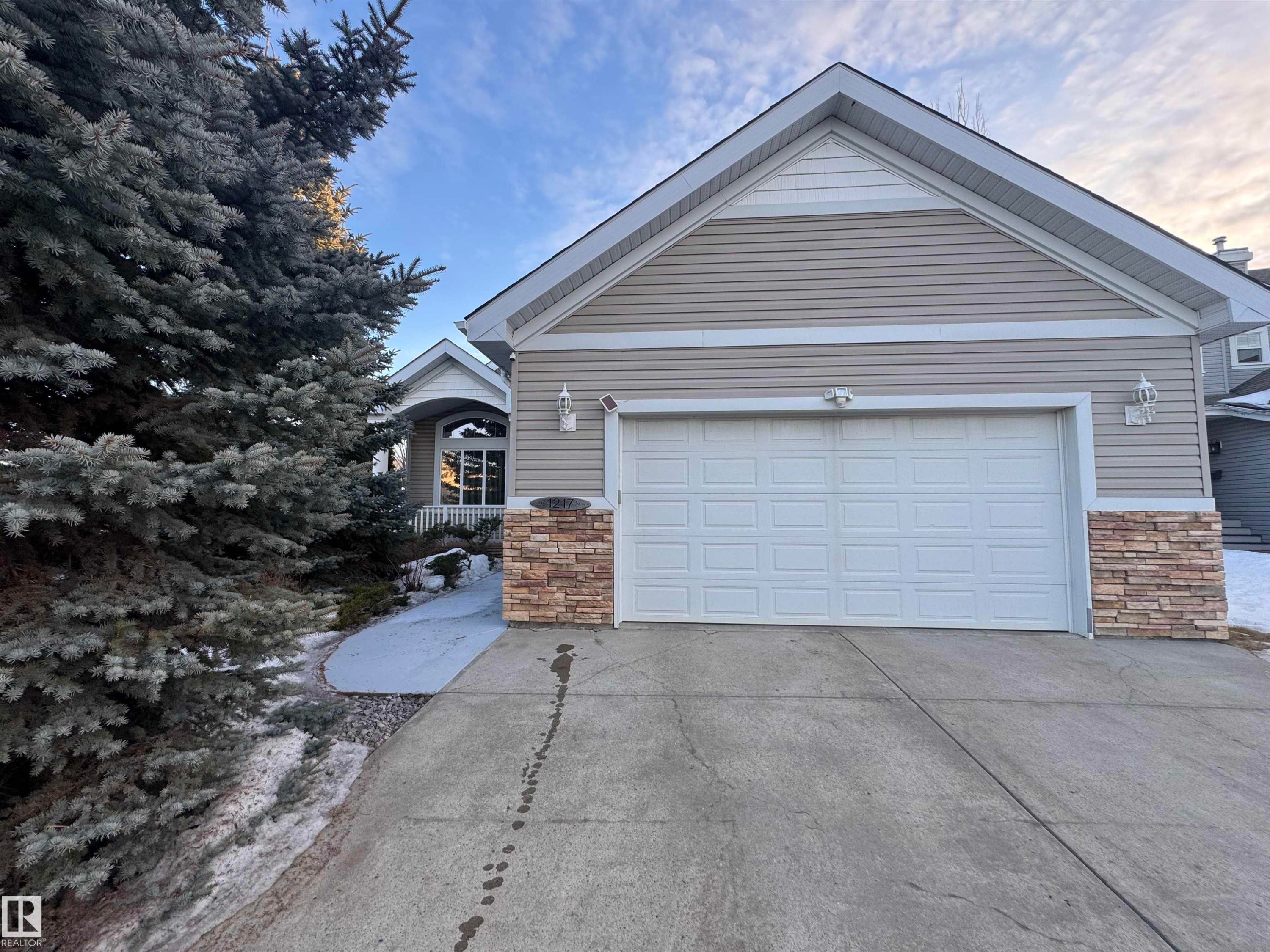 1217 Summerside Drive, Edmonton, AB - Outdoor