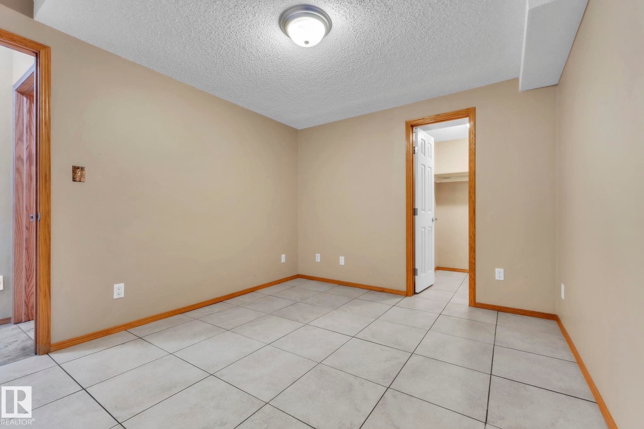 1217 Summerside Drive, Edmonton, AB - Indoor Photo Showing Other Room