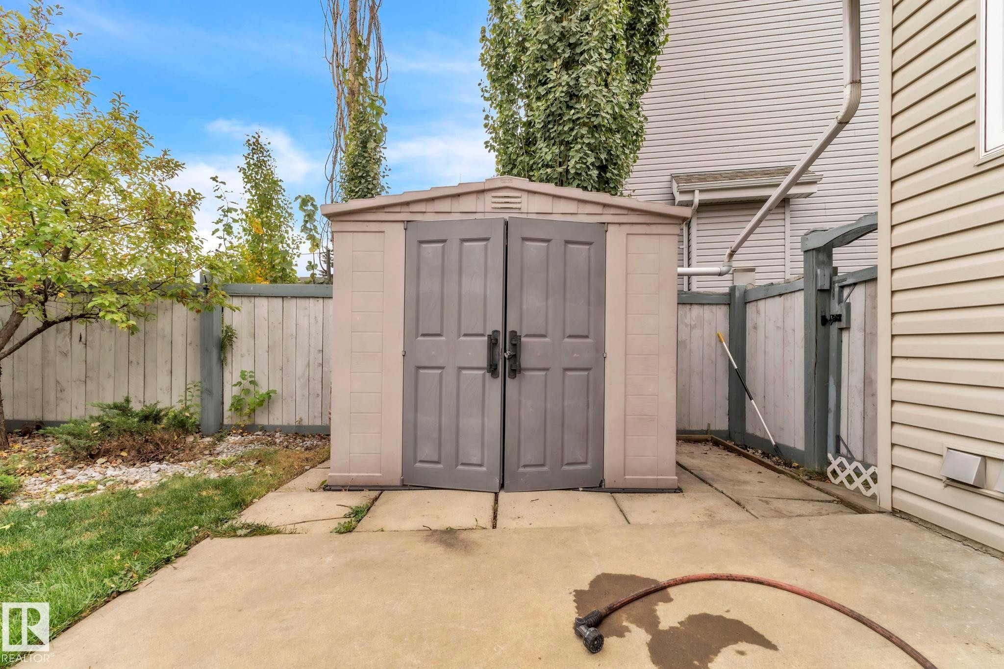 1217 Summerside Drive, Edmonton, AB - Outdoor