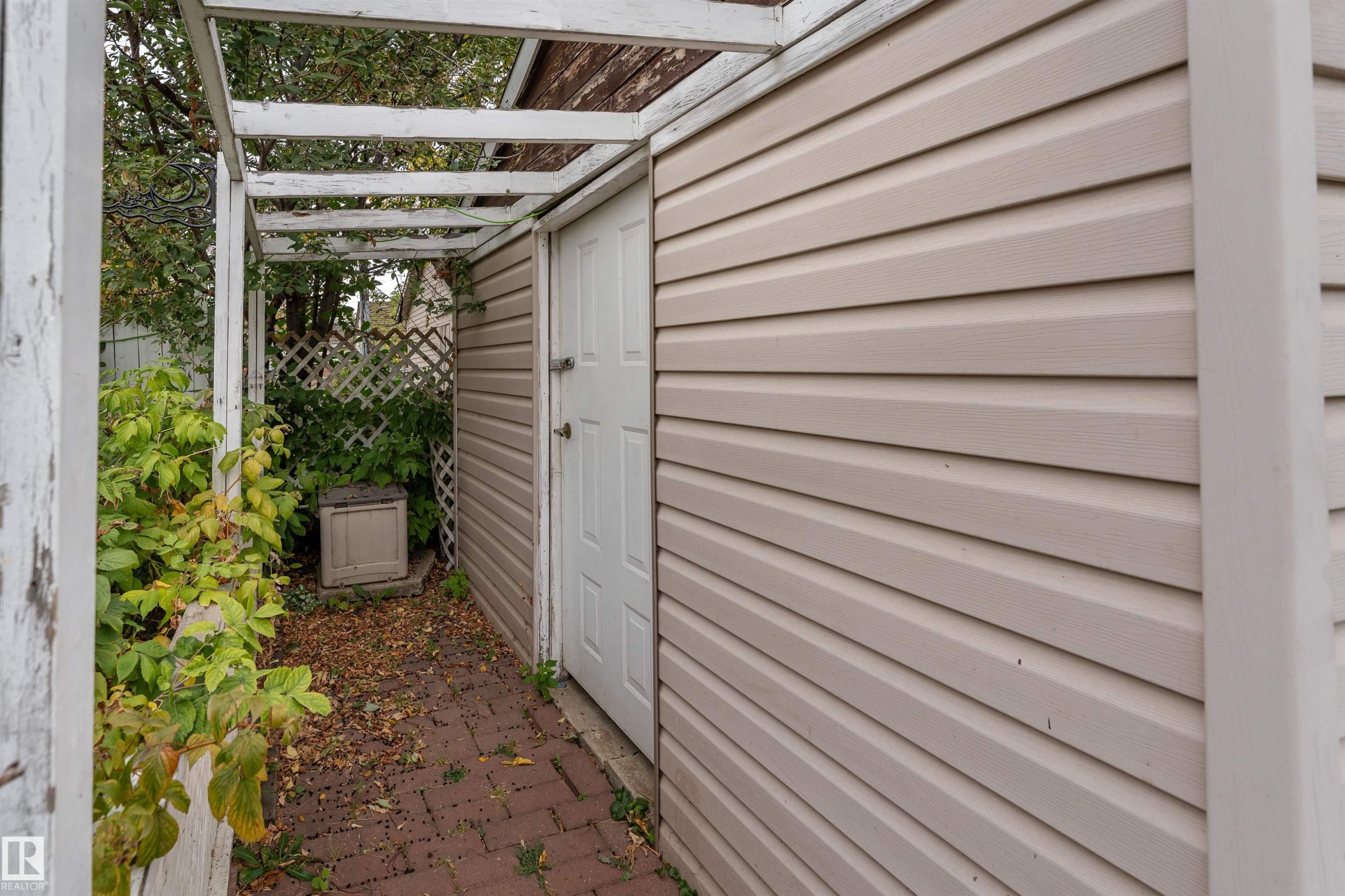 11539 101 Street, Edmonton, AB - Outdoor With Exterior