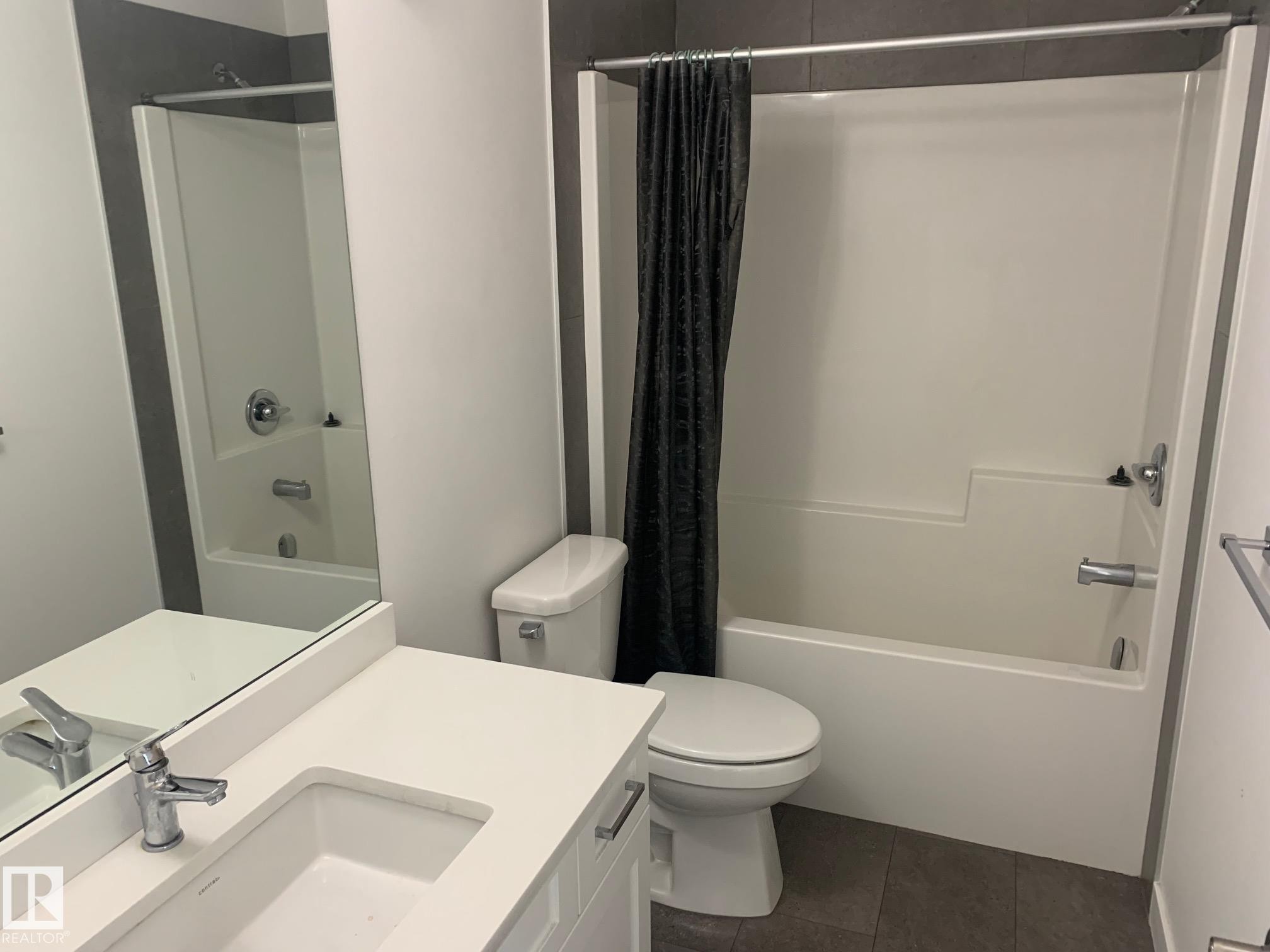 370 Edgemont Road, Edmonton, AB - Indoor Photo Showing Bathroom