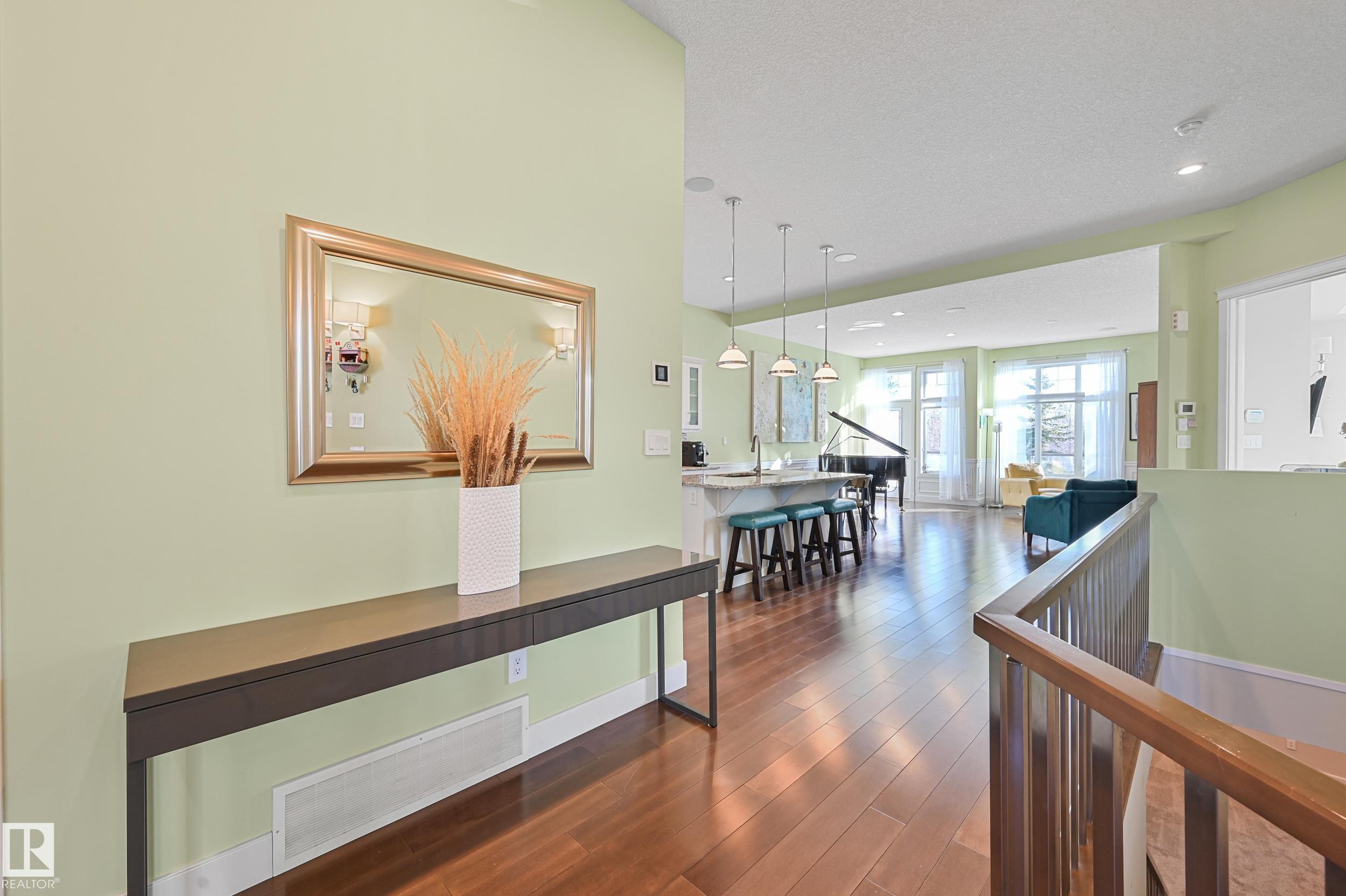 1 7570 May Common, Edmonton, AB - Indoor Photo Showing Other Room