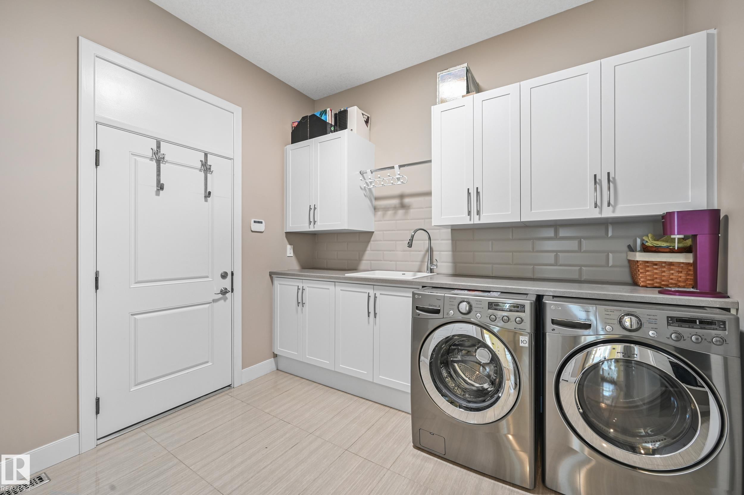 1 7570 May Common, Edmonton, AB - Indoor Photo Showing Laundry Room