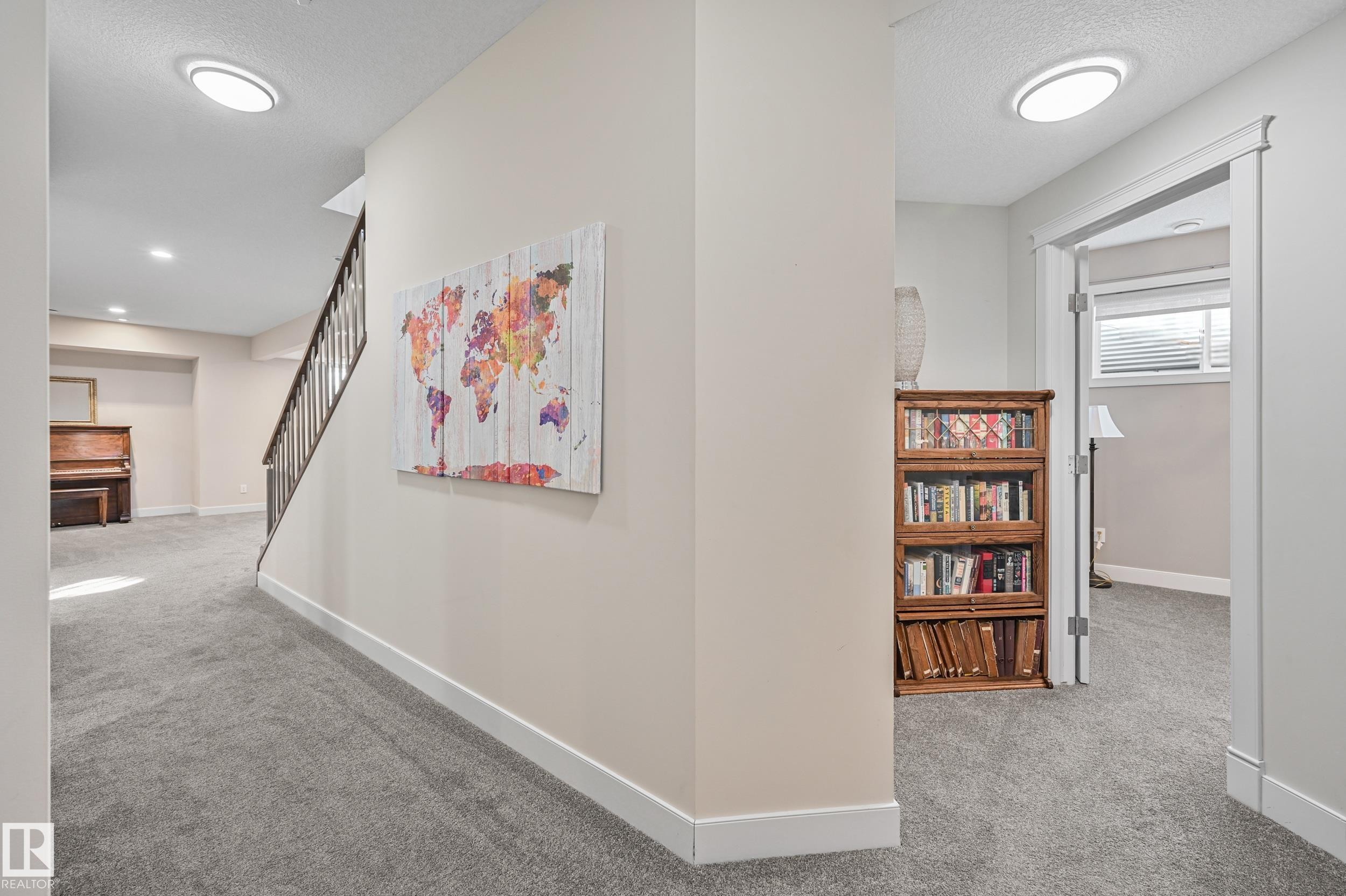 1 7570 May Common, Edmonton, AB - Indoor Photo Showing Other Room