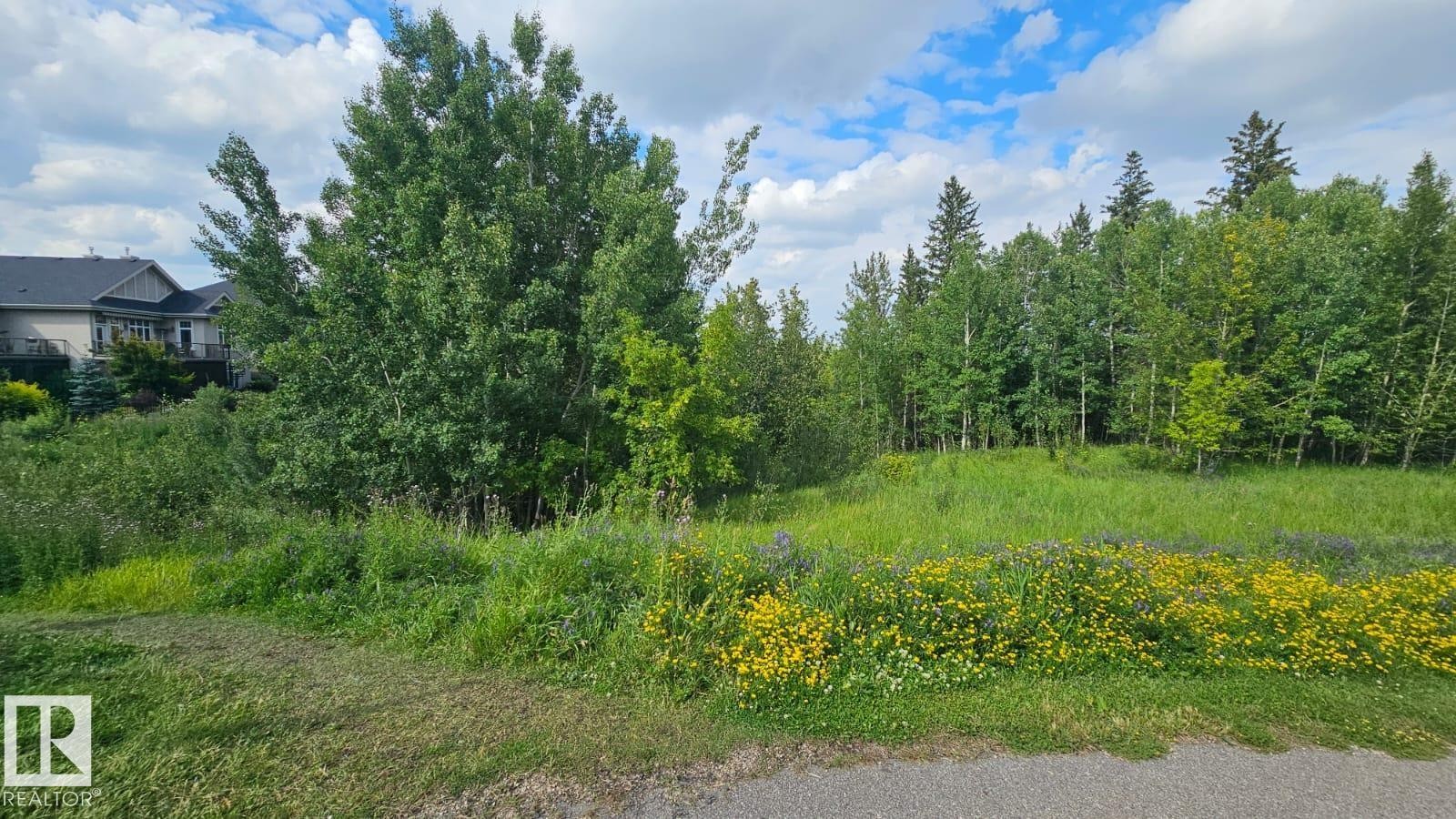 1 7570 May Common, Edmonton, AB - Outdoor