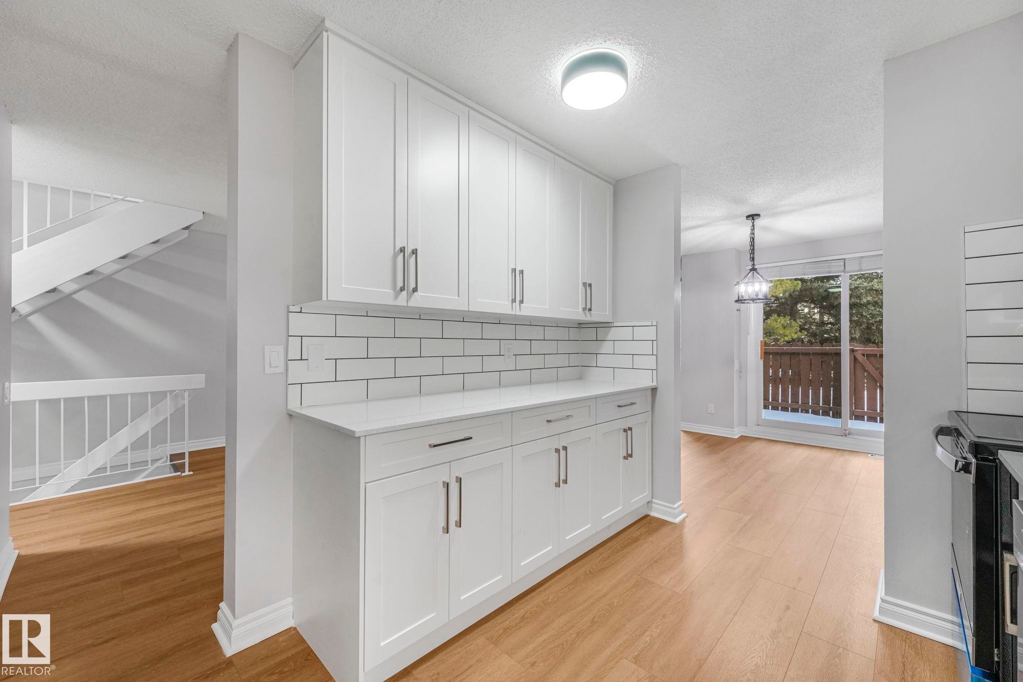 70 Hearthstone, Edmonton, AB - Indoor Photo Showing Other Room