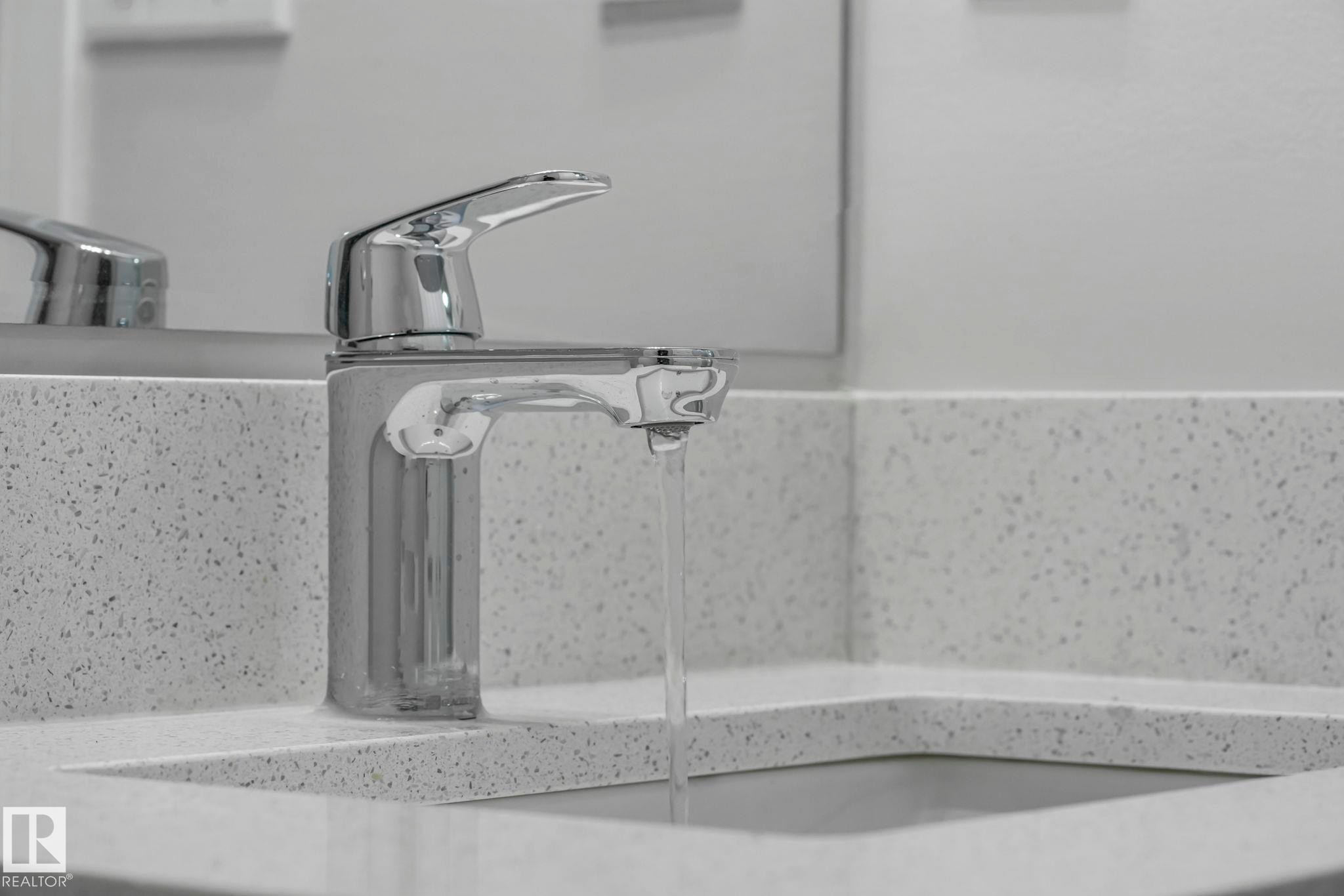 70 Hearthstone, Edmonton, AB -