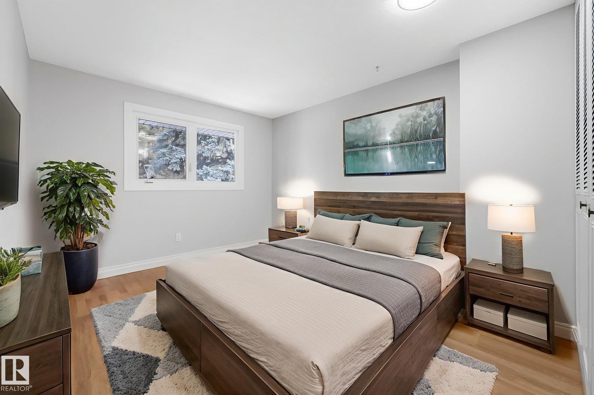 70 Hearthstone, Edmonton, AB - Indoor Photo Showing Bedroom