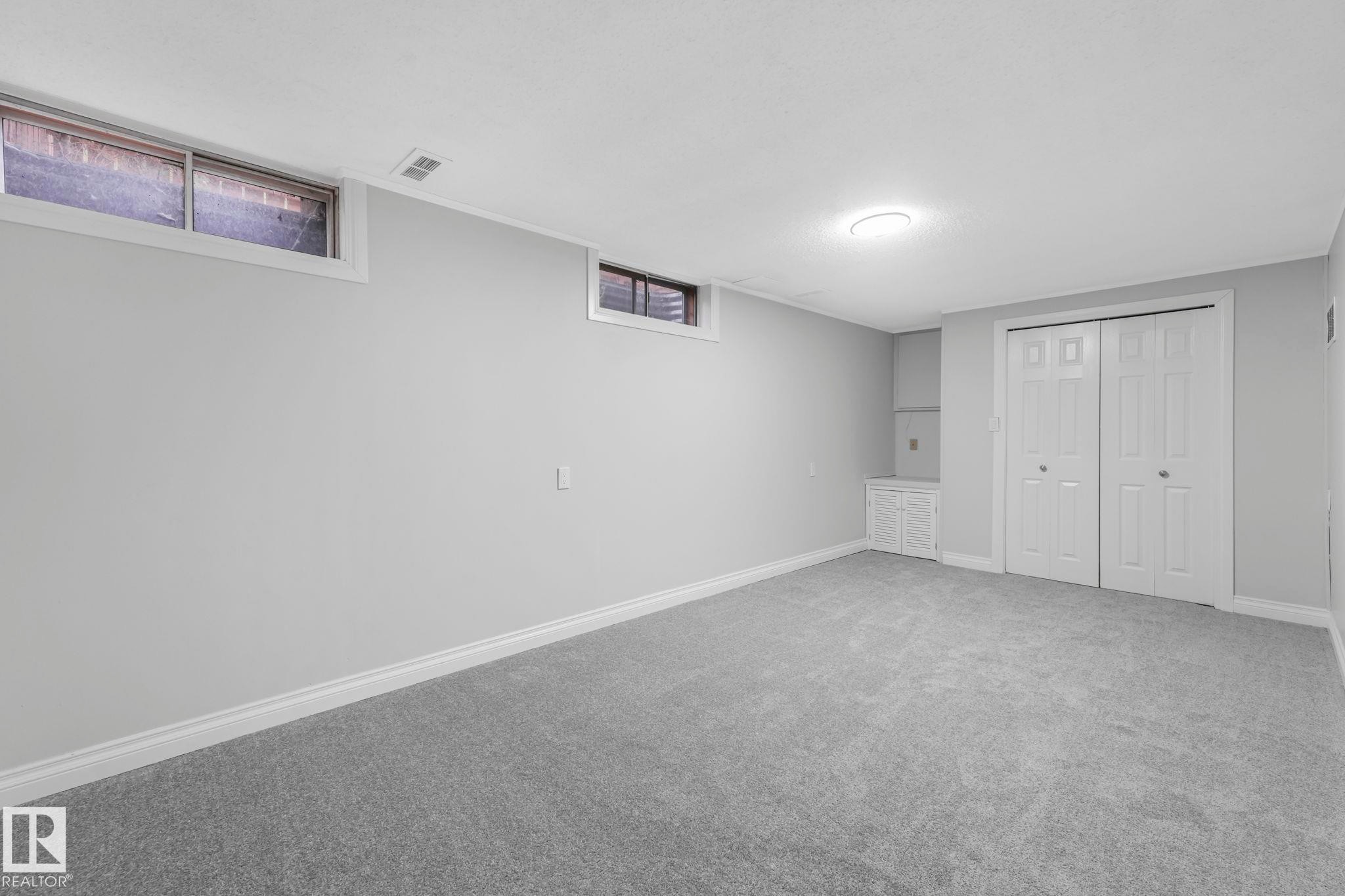 70 Hearthstone, Edmonton, AB - Indoor