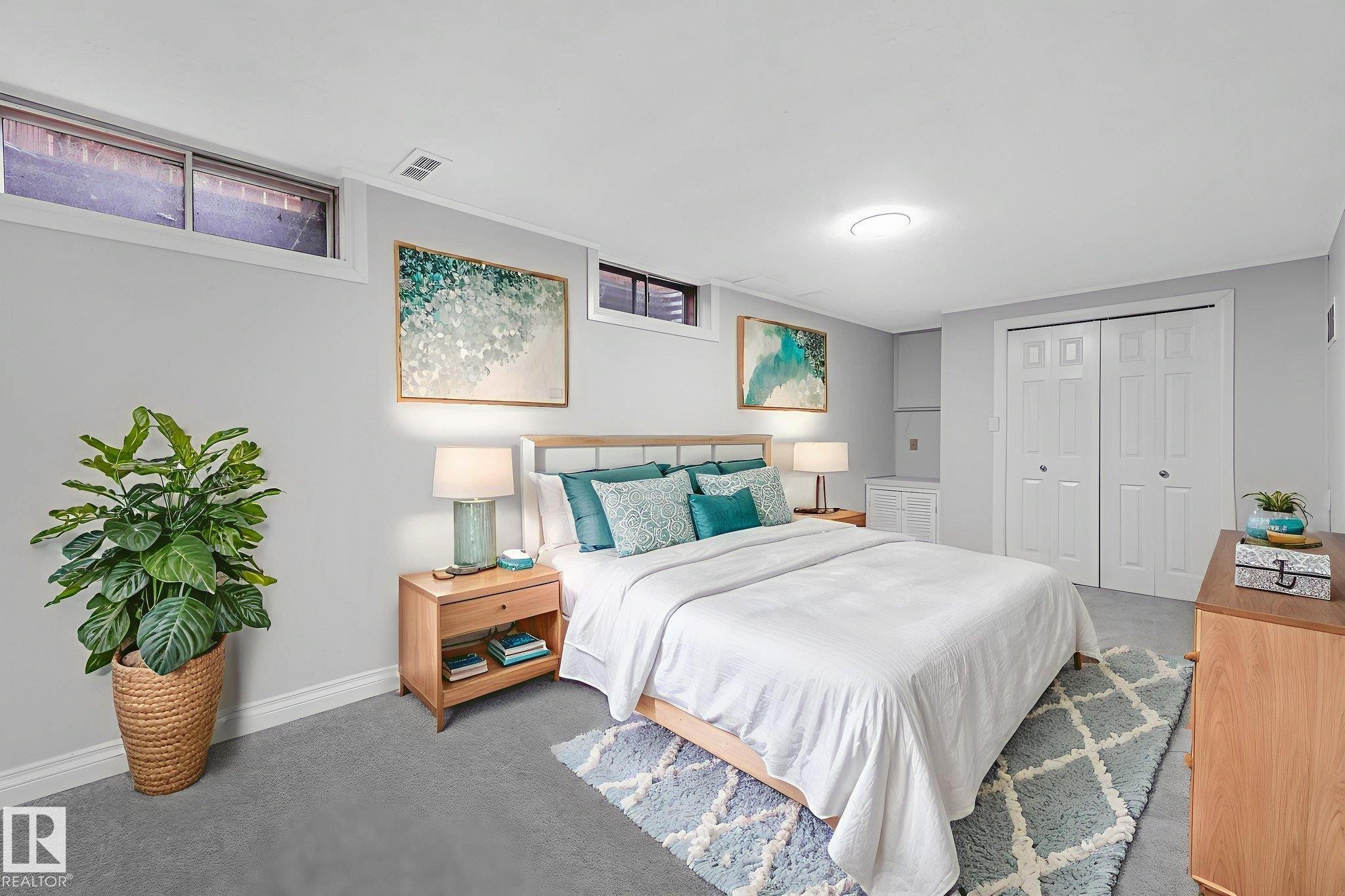 70 Hearthstone, Edmonton, AB - Indoor Photo Showing Bedroom