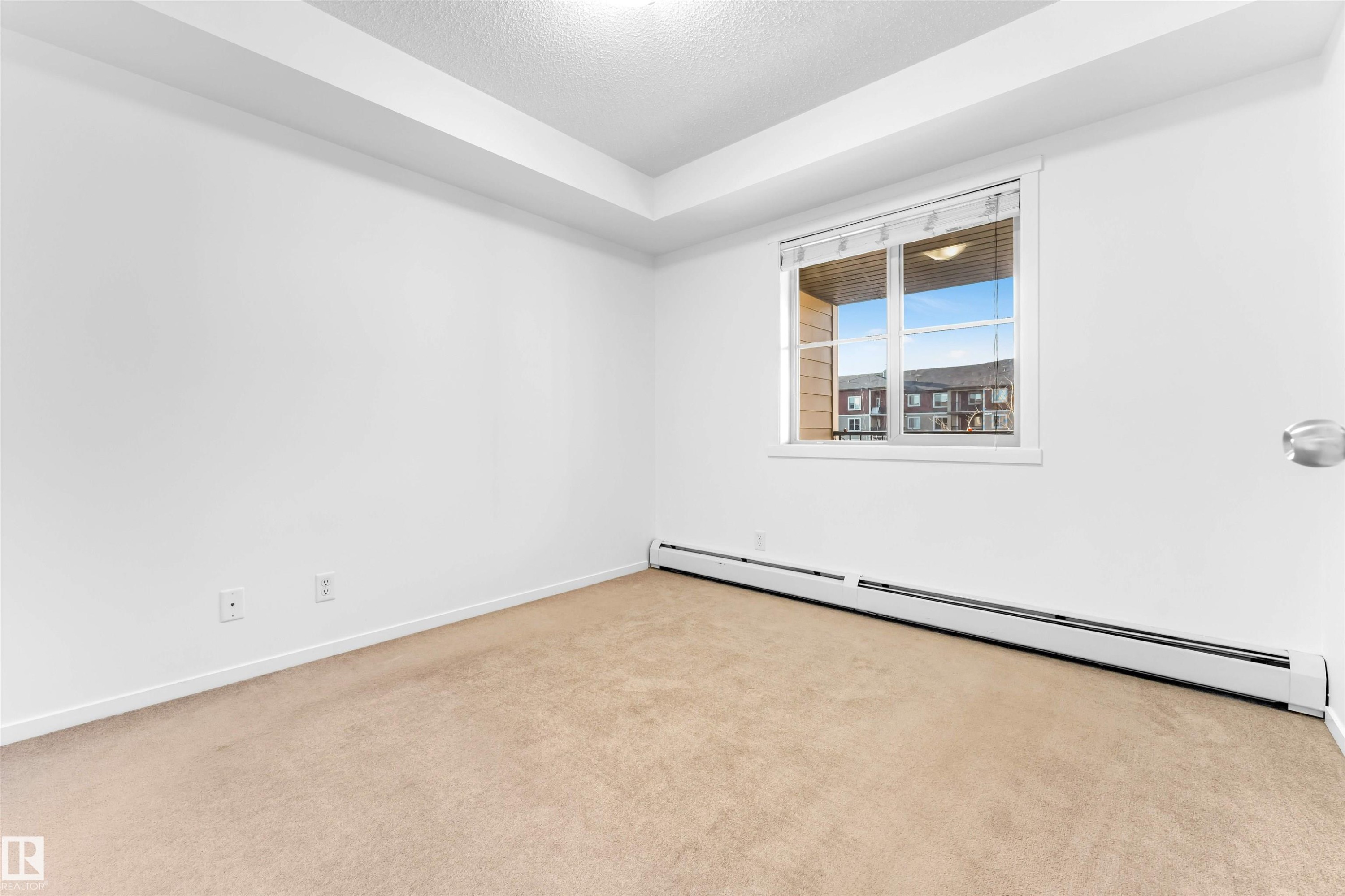 316 3211 James Mowatt Trail, Edmonton, AB - Indoor Photo Showing Other Room