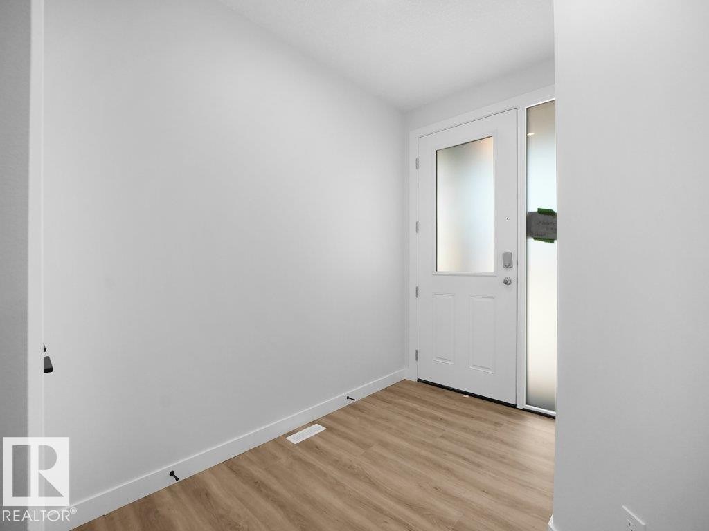 3310 Chickadee Dr, Edmonton, AB - Indoor Photo Showing Other Room