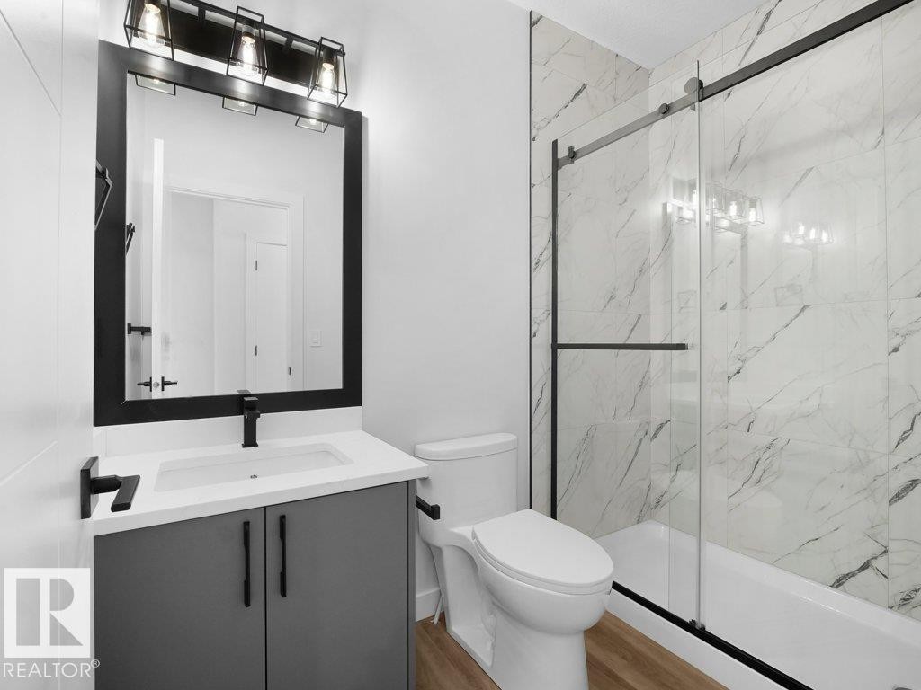 3310 Chickadee Dr, Edmonton, AB - Indoor Photo Showing Bathroom