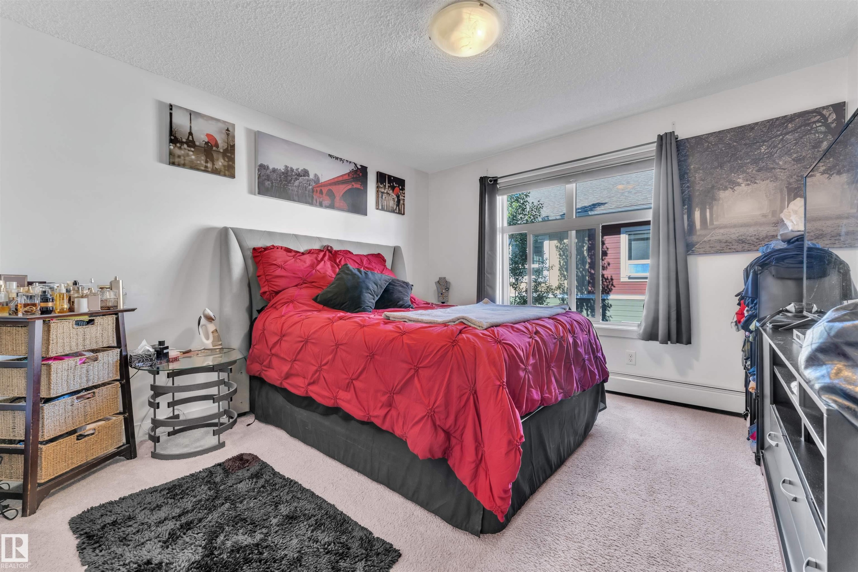 228 6076 Schonsee Way, Edmonton, AB - Indoor Photo Showing Bedroom