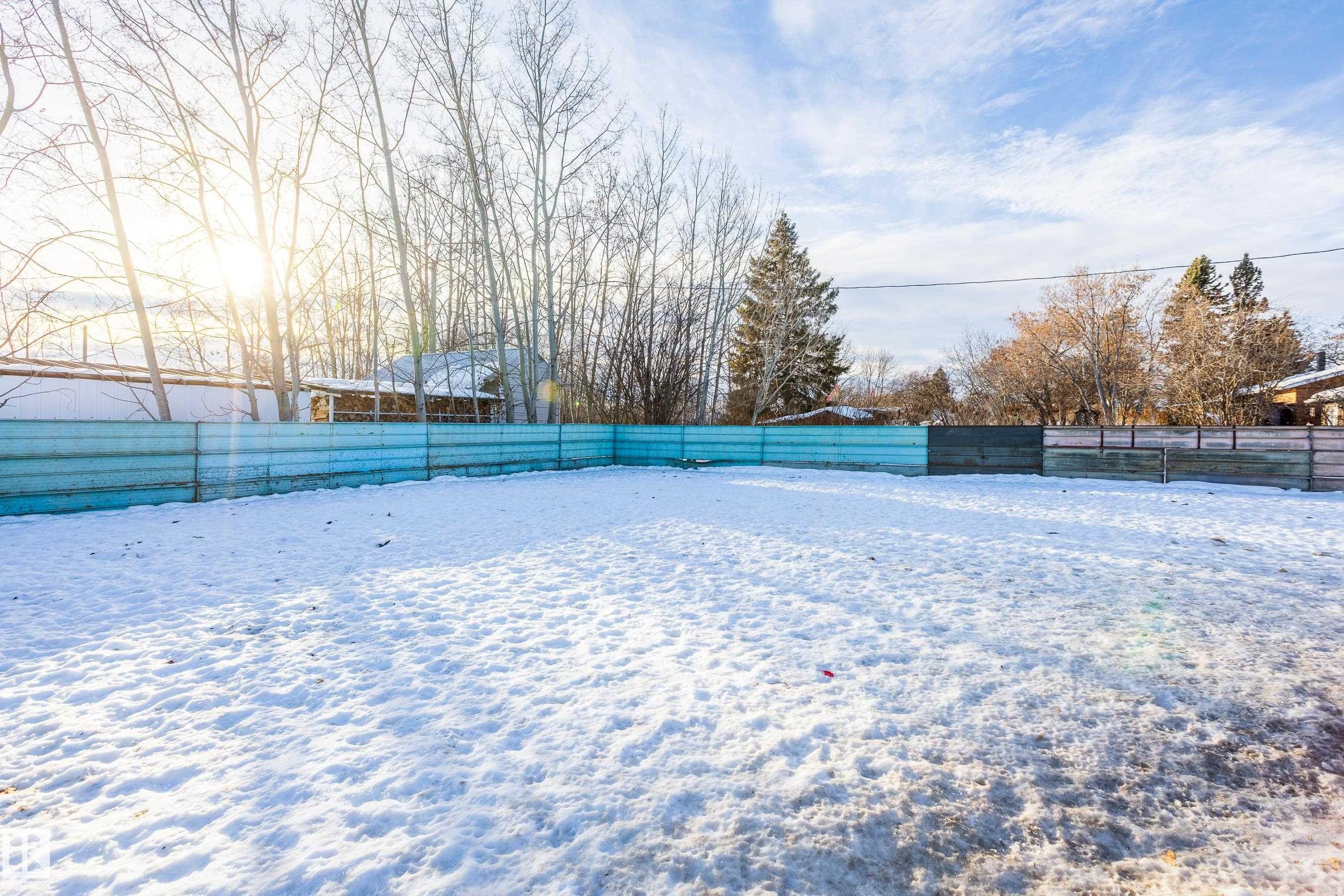 8 Fourth Street, Duffield, AB - Outdoor