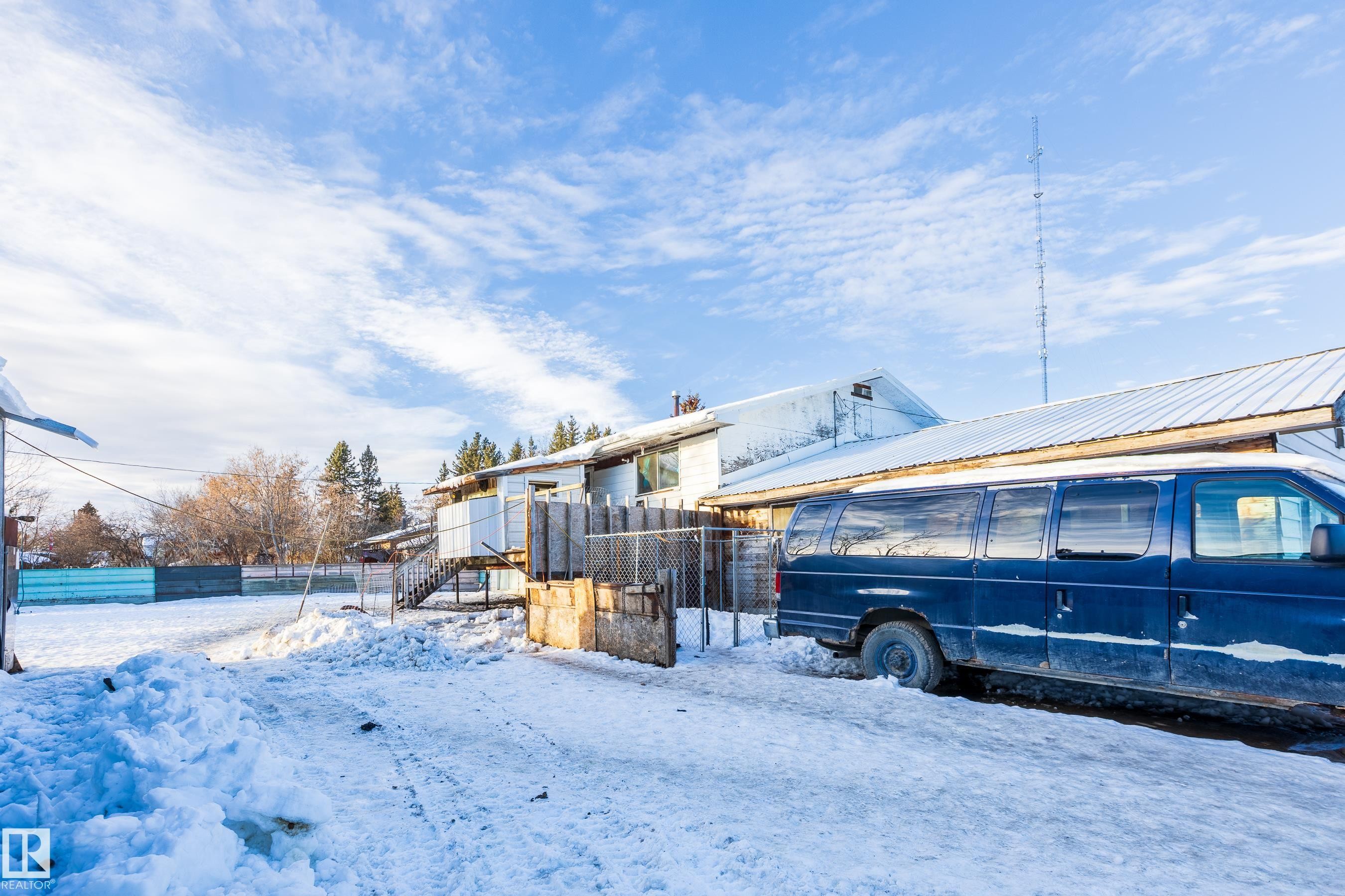 8 Fourth Street, Duffield, AB - Outdoor