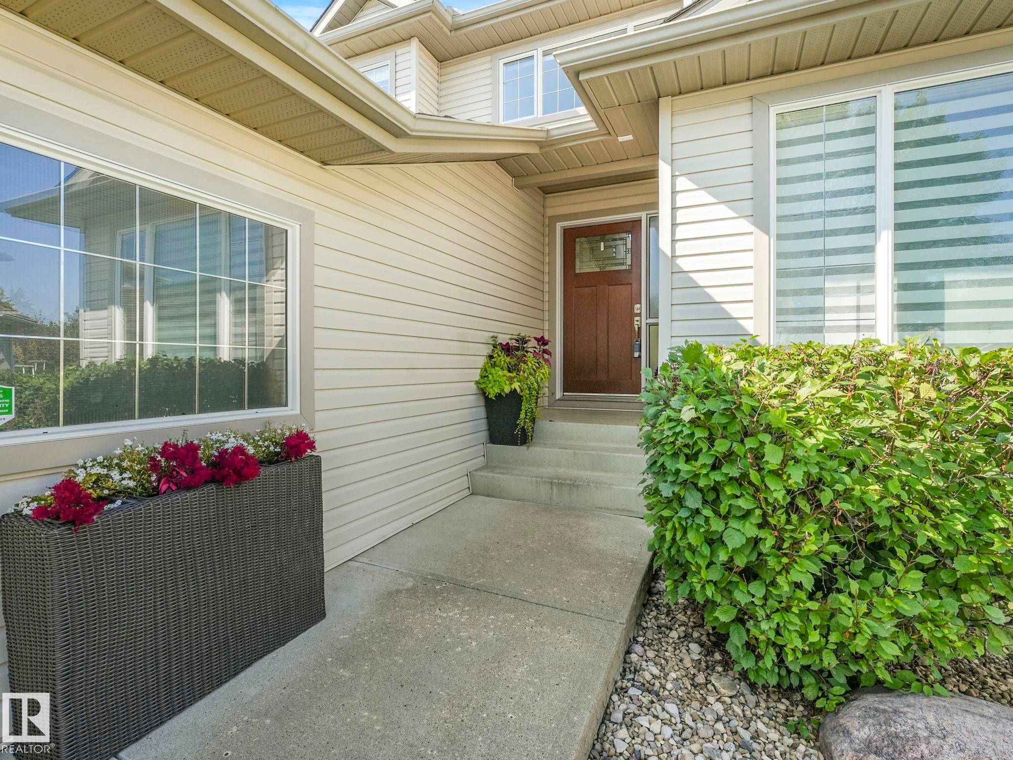 223 Ormsby Road East, Edmonton, AB - Outdoor With Exterior