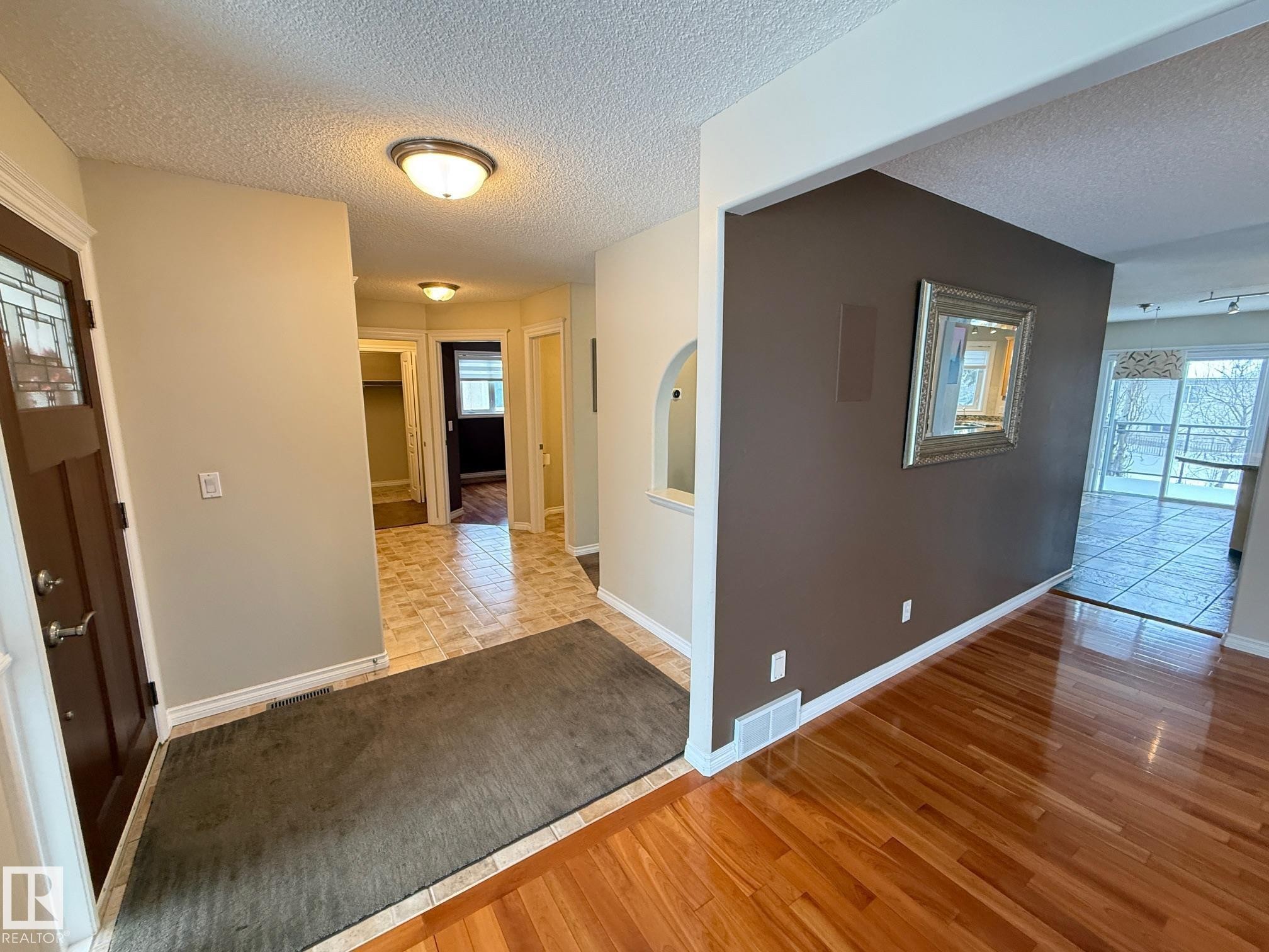 223 Ormsby Road East, Edmonton, AB - Indoor Photo Showing Other Room