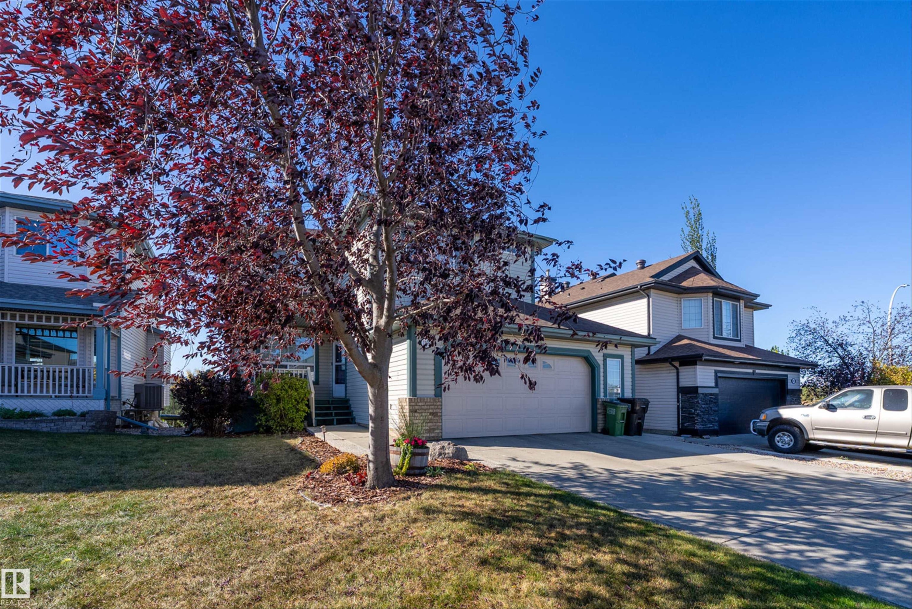 1105 Klarvatten Cove, Edmonton, AB - Outdoor