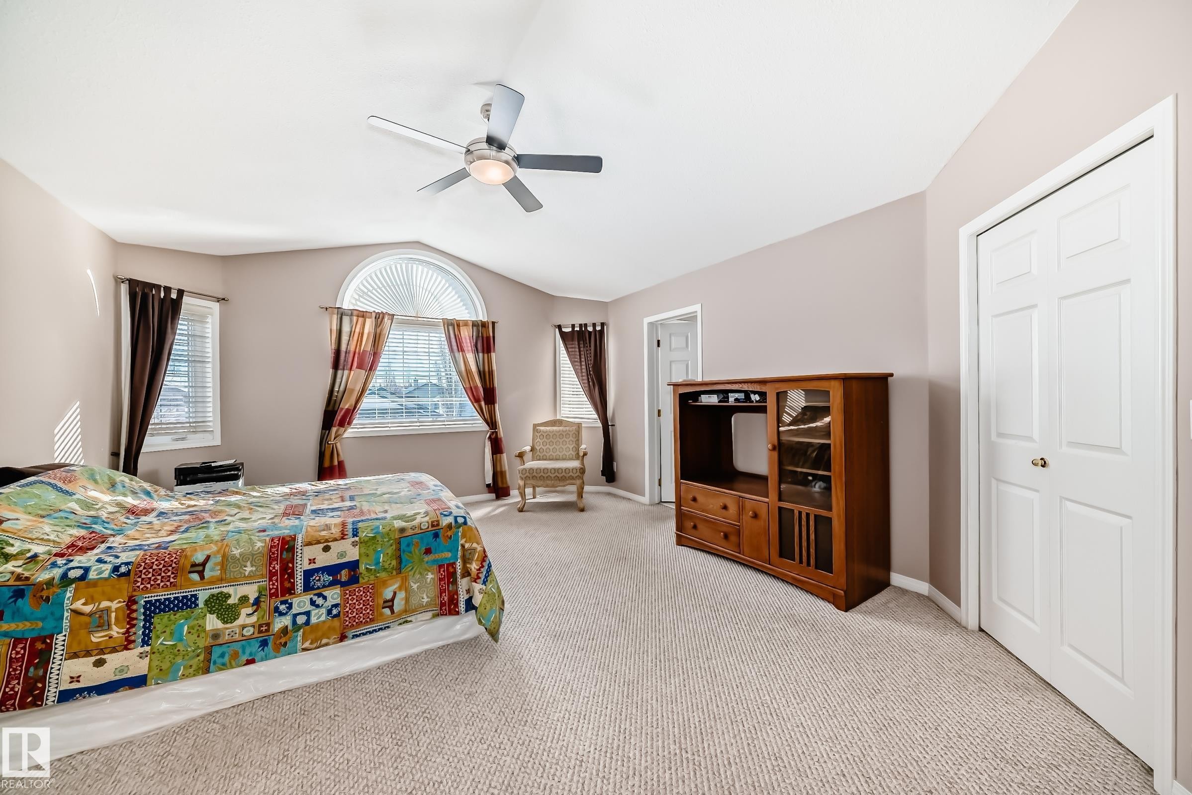 16348 89 Street, Edmonton, AB - Indoor Photo Showing Bedroom