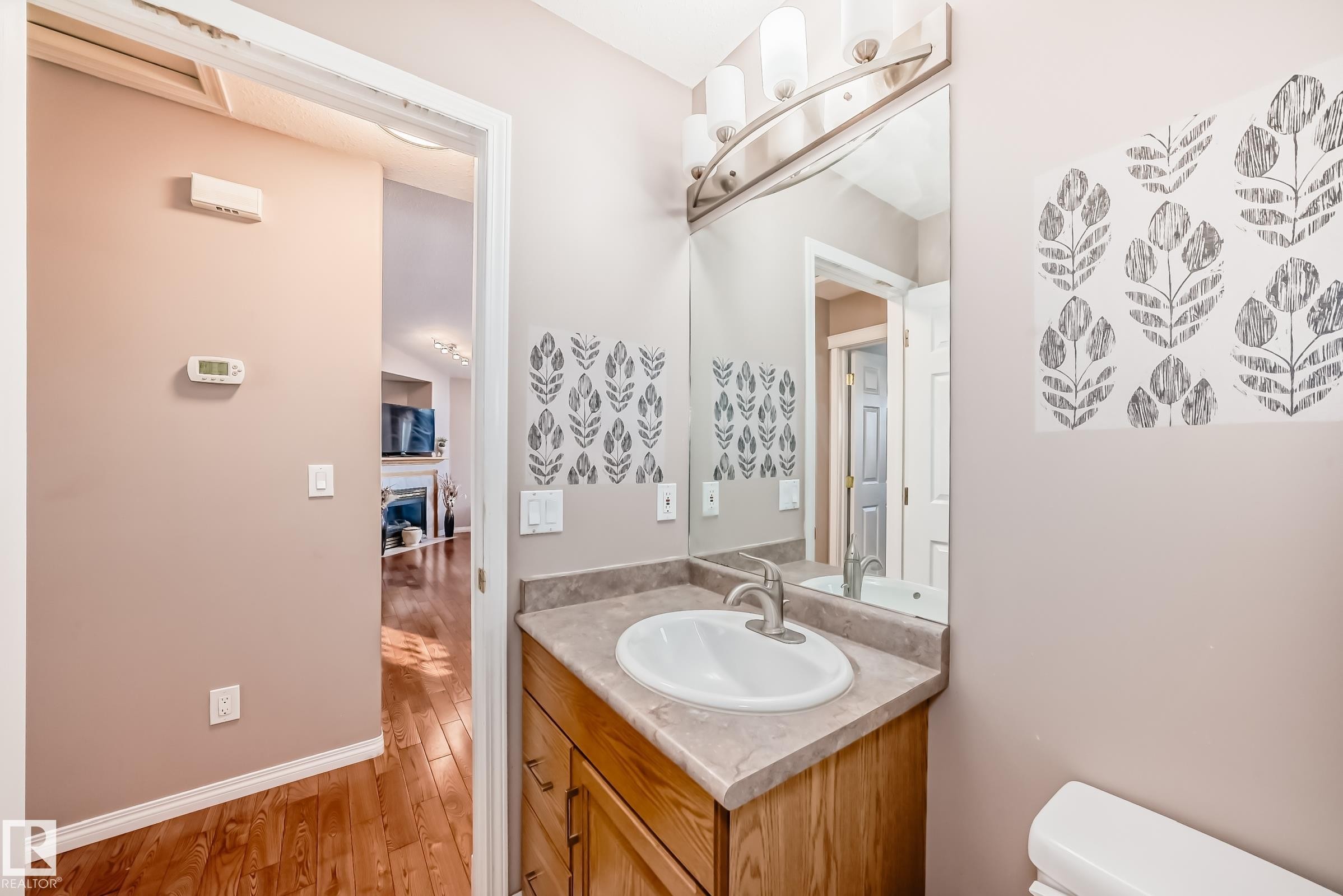 16348 89 Street, Edmonton, AB - Indoor Photo Showing Bathroom