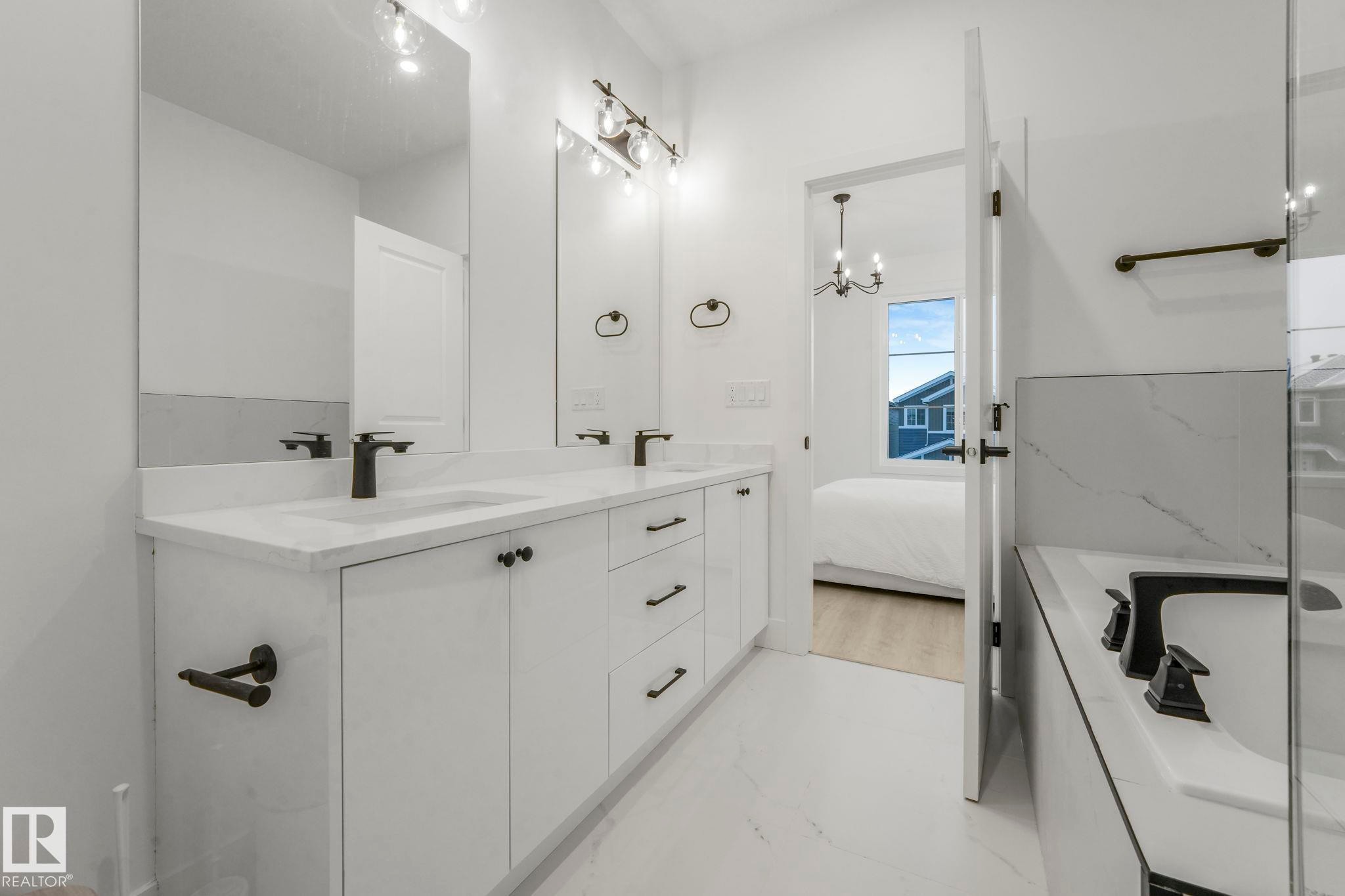 3518 42 Ave, Beaumont, AB - Indoor Photo Showing Bathroom