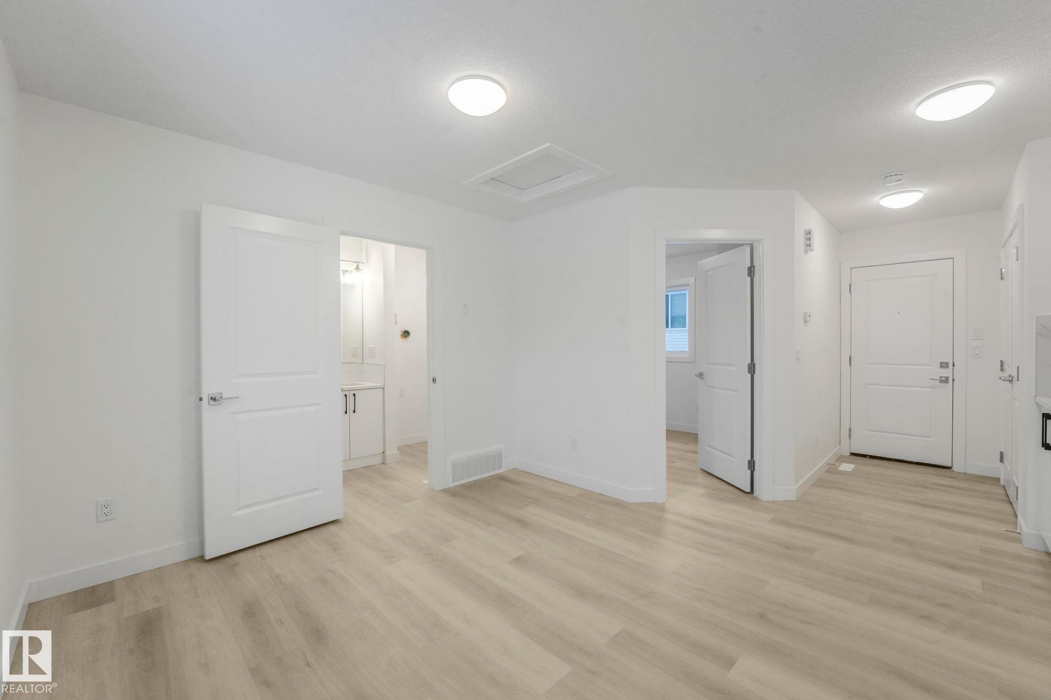 3518 42 Ave, Beaumont, AB - Indoor Photo Showing Other Room