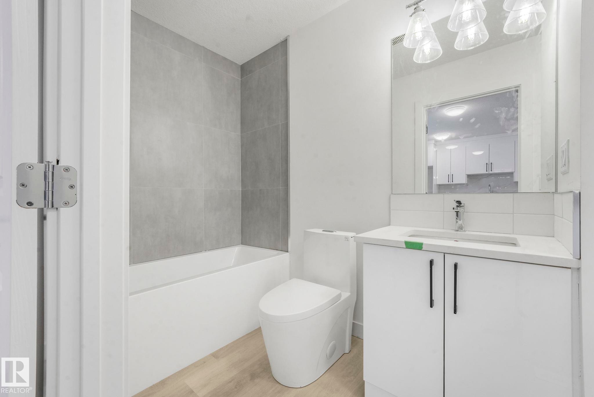 3518 42 Ave, Beaumont, AB - Indoor Photo Showing Bathroom