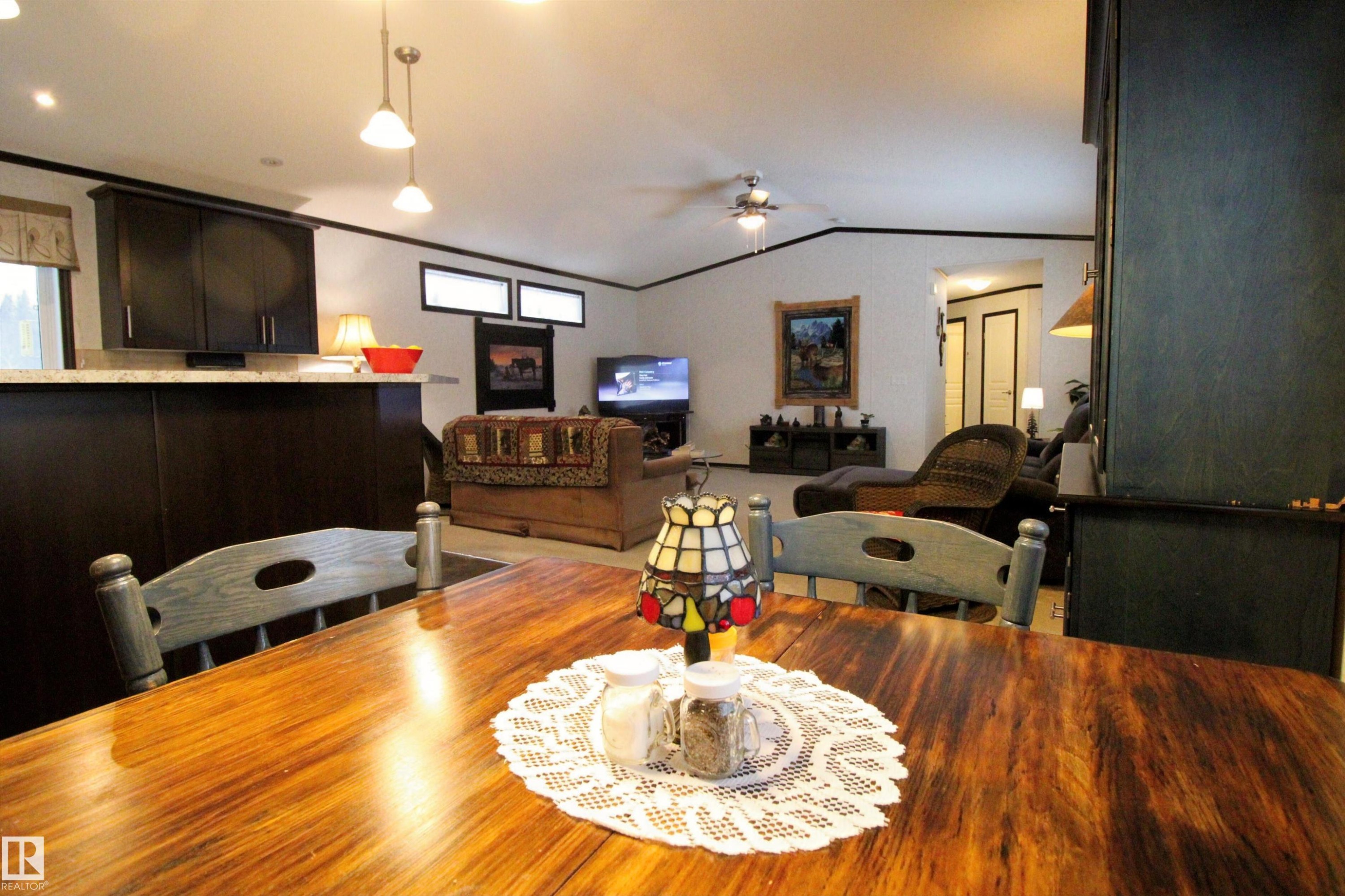 2971 Townsite Crescent, Calling Lake, AB