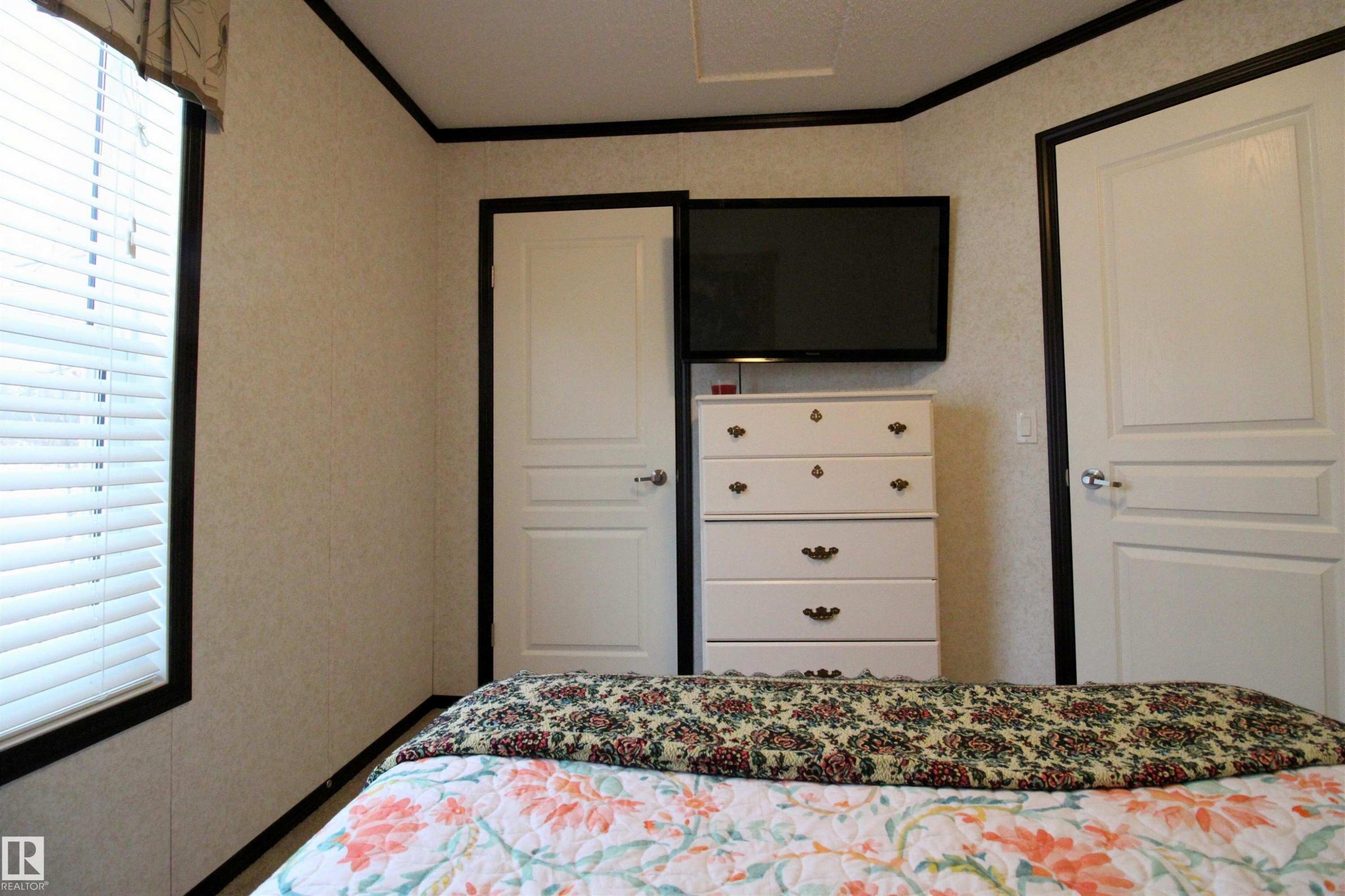 2971 Townsite Crescent, Calling Lake, AB