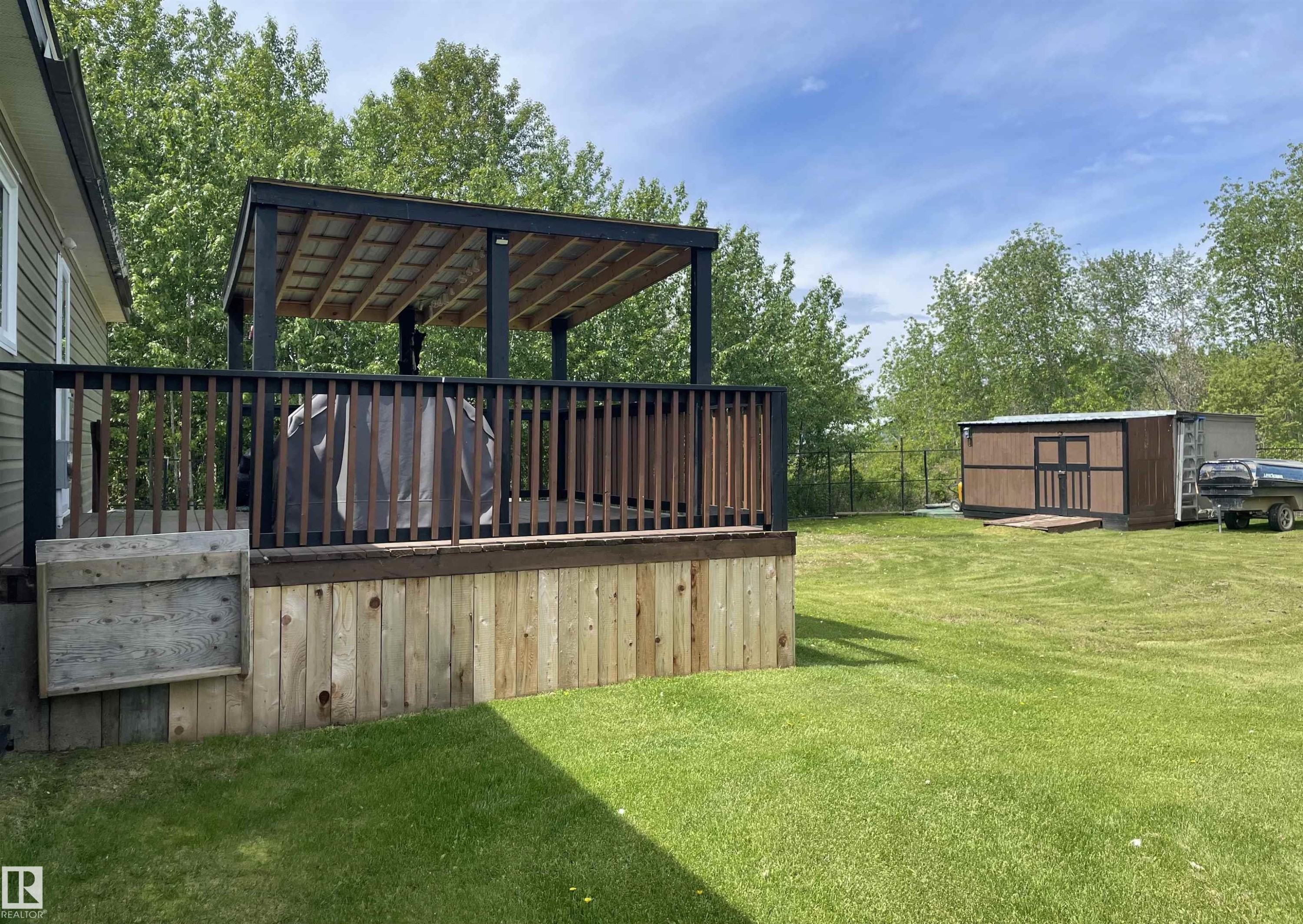2971 Townsite Crescent, Calling Lake, AB