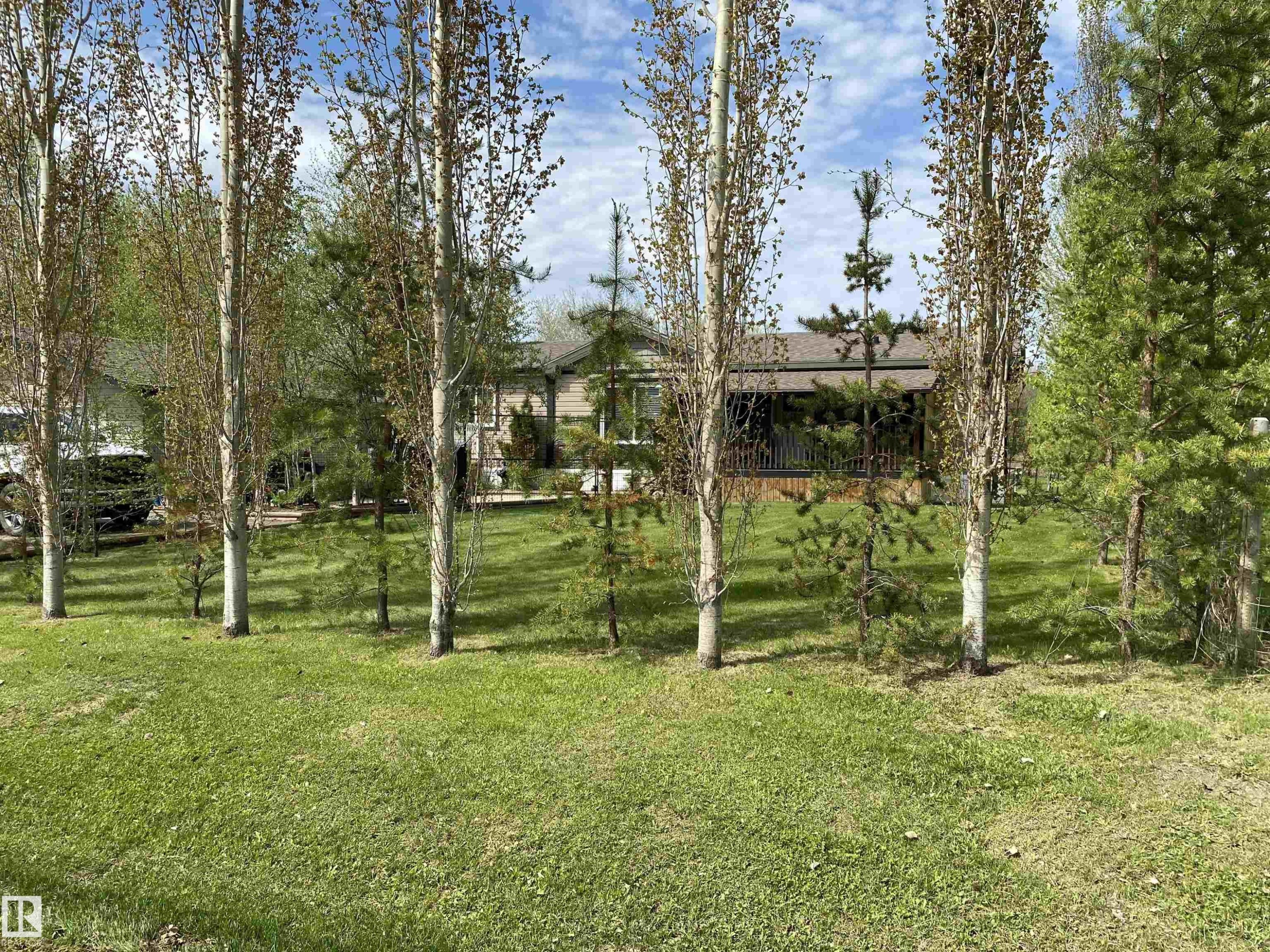 2971 Townsite Crescent, Calling Lake, AB