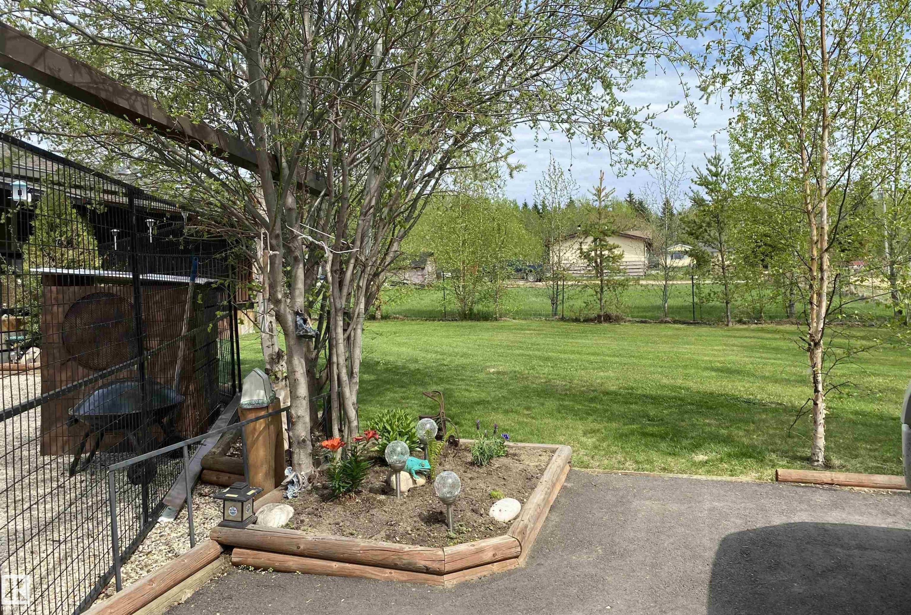 2971 Townsite Crescent, Calling Lake, AB