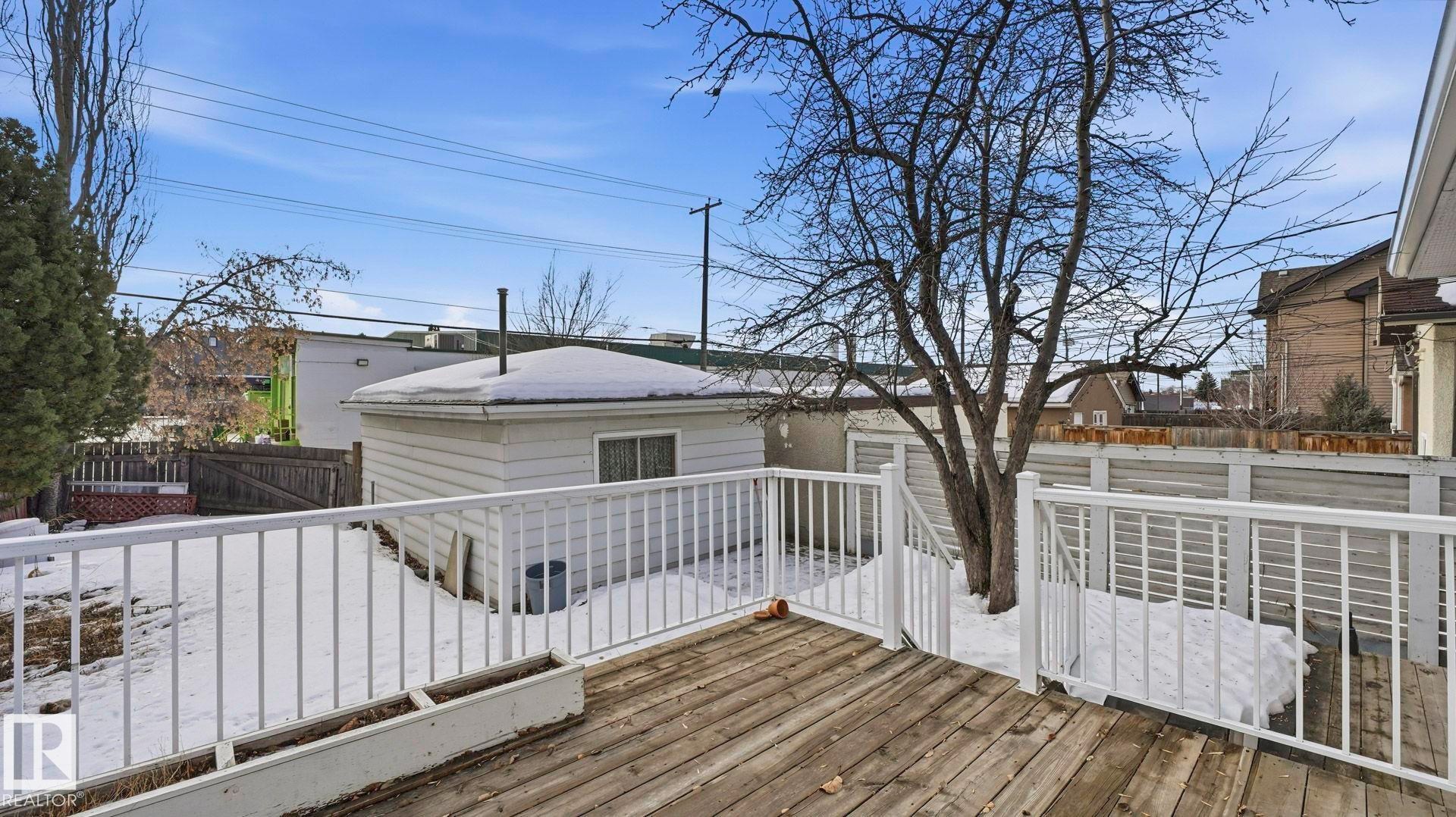 8911 83 Avenue, Edmonton, AB - Outdoor