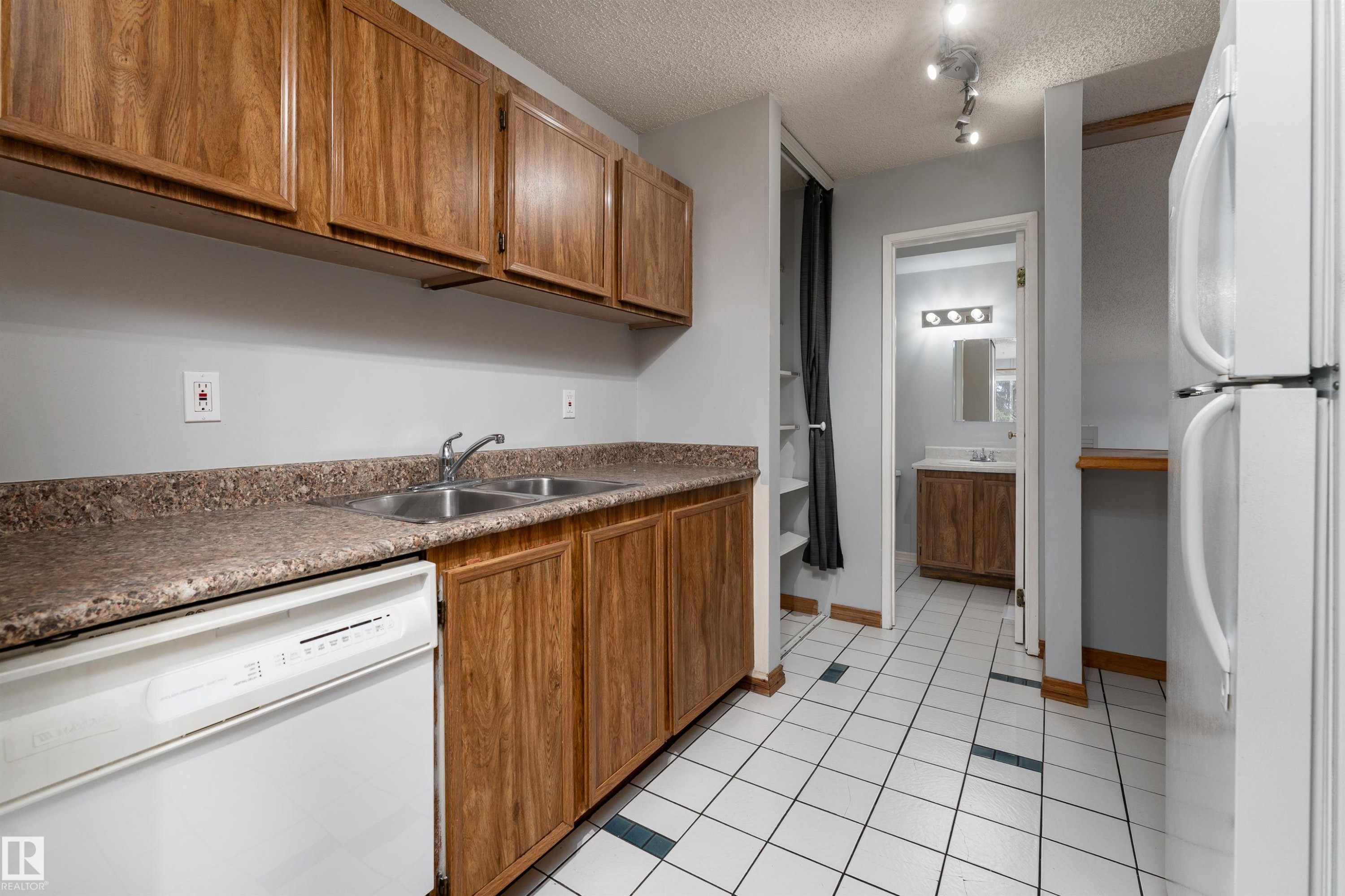 3419 48 Street, Edmonton, AB - Indoor Photo Showing Kitchen With Double Sink