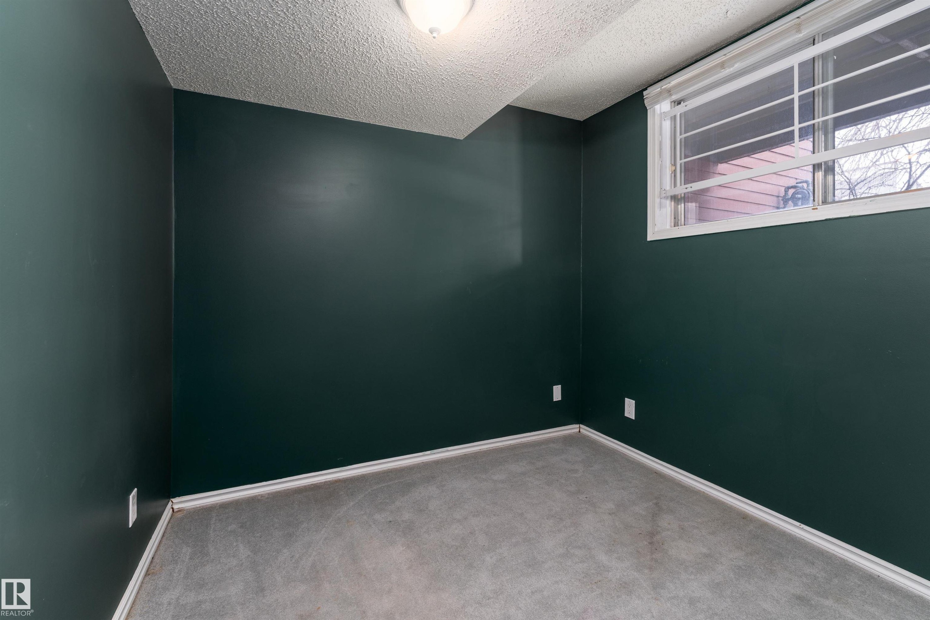 3419 48 Street, Edmonton, AB - Indoor Photo Showing Other Room