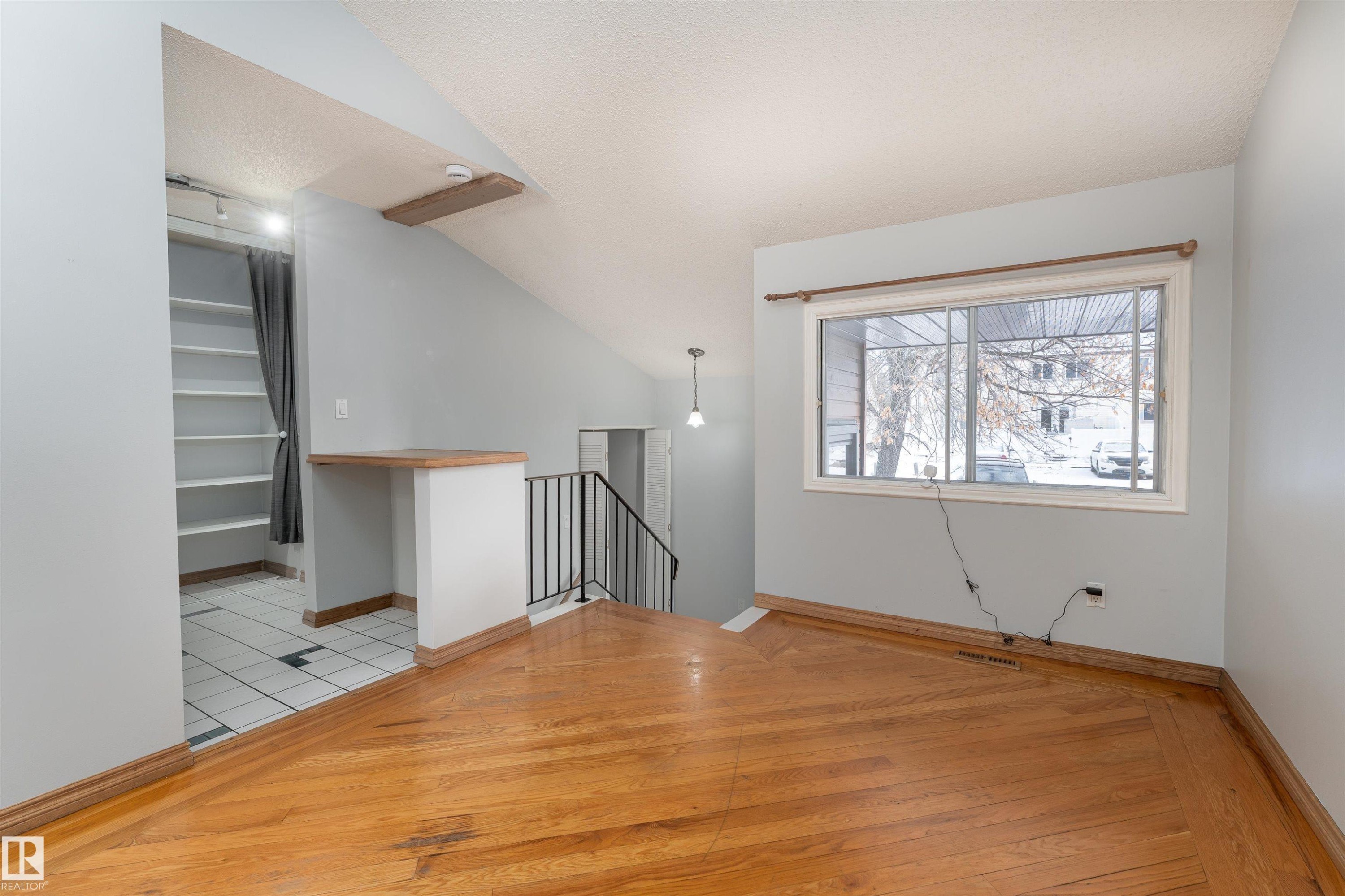 3419 48 Street, Edmonton, AB - Indoor Photo Showing Other Room