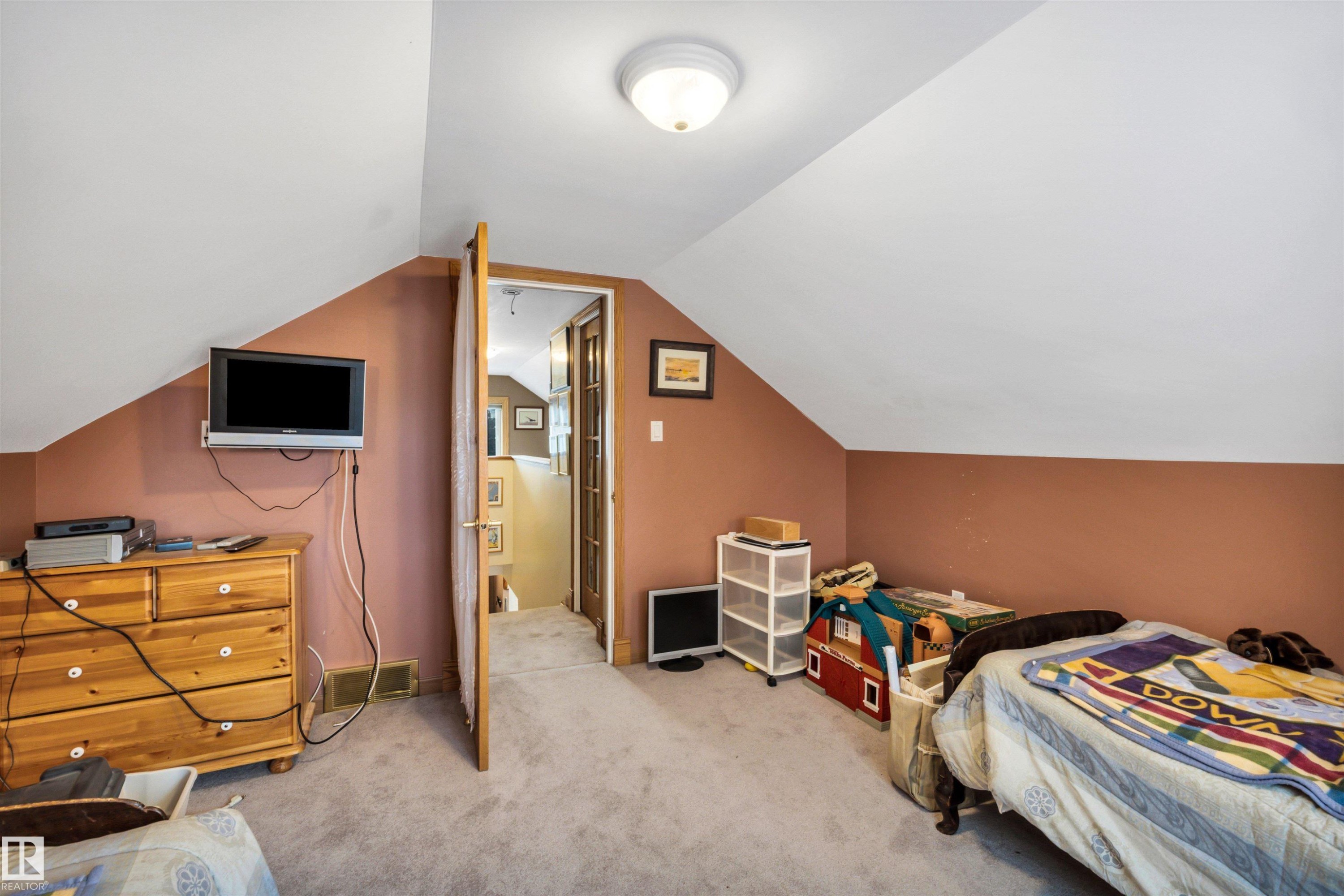 View of carpeted bedroom - 11432 71 Street, Edmonton, AB - Indoor Photo Showing Bedroom