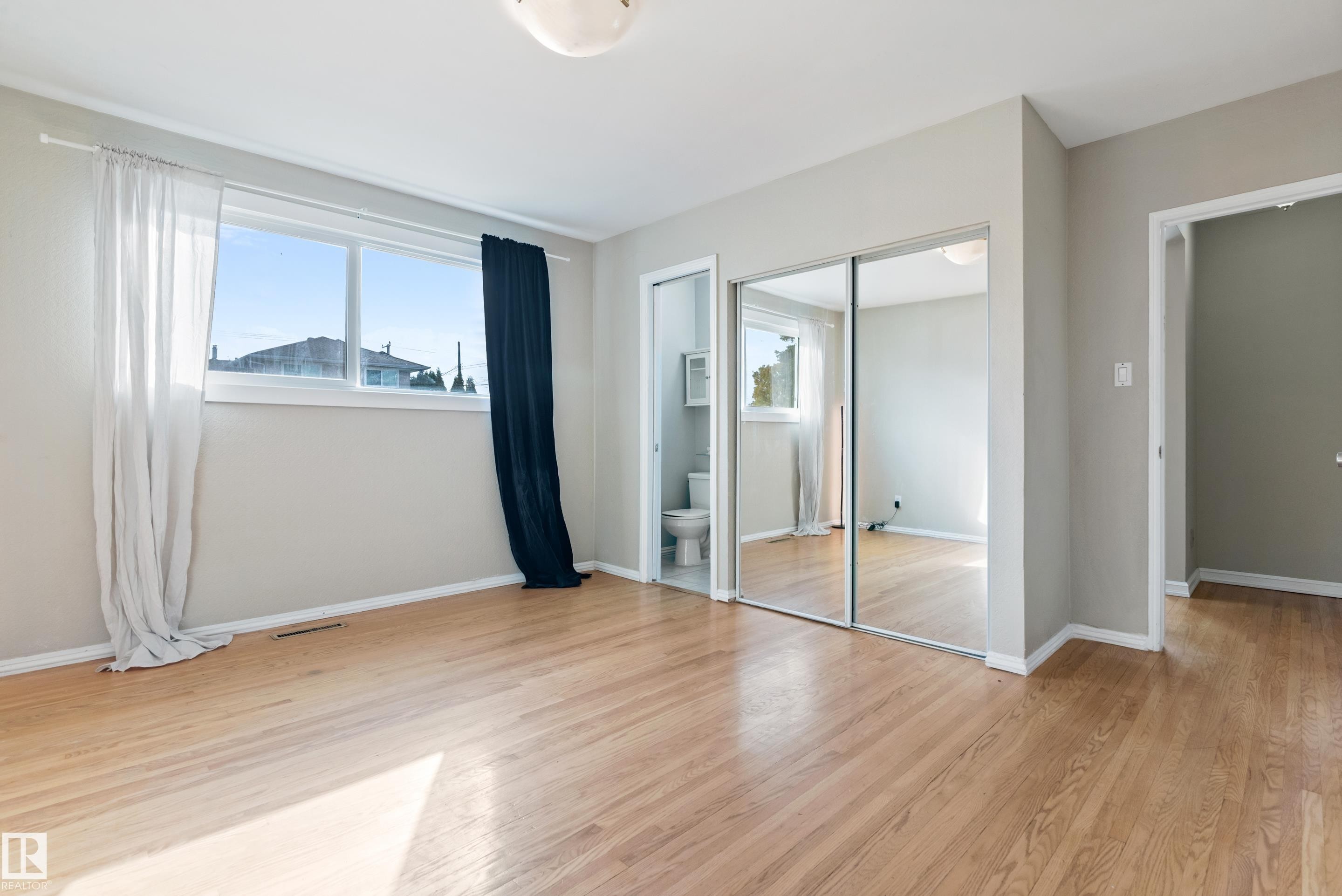 7104 95 Avenue, Edmonton, AB - Indoor Photo Showing Other Room