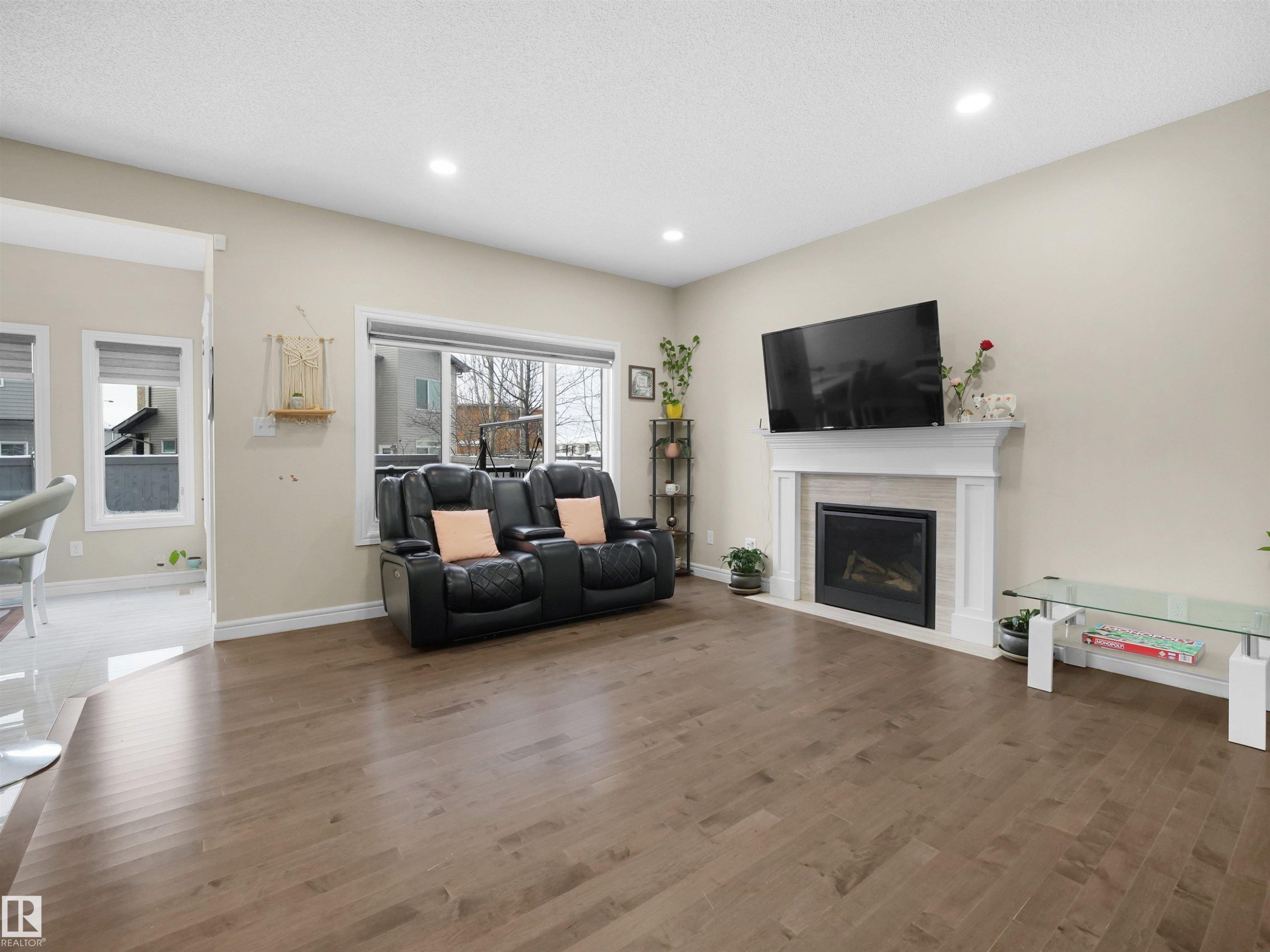 8716 Carson Way, Edmonton, AB - Indoor Photo Showing Living Room With Fireplace