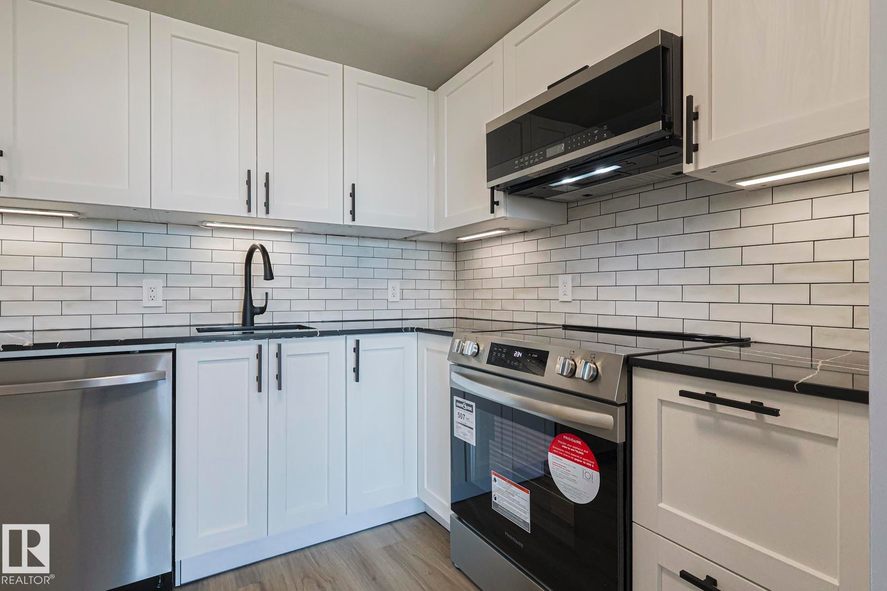505 10149 Saskatchewan Drive, Edmonton, AB - Indoor Photo Showing Kitchen With Stainless Steel Kitchen With Upgraded Kitchen